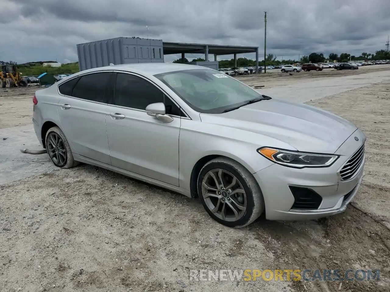 4 Photograph of a damaged car 3FA6P0CD5KR138503 FORD FUSION 2019