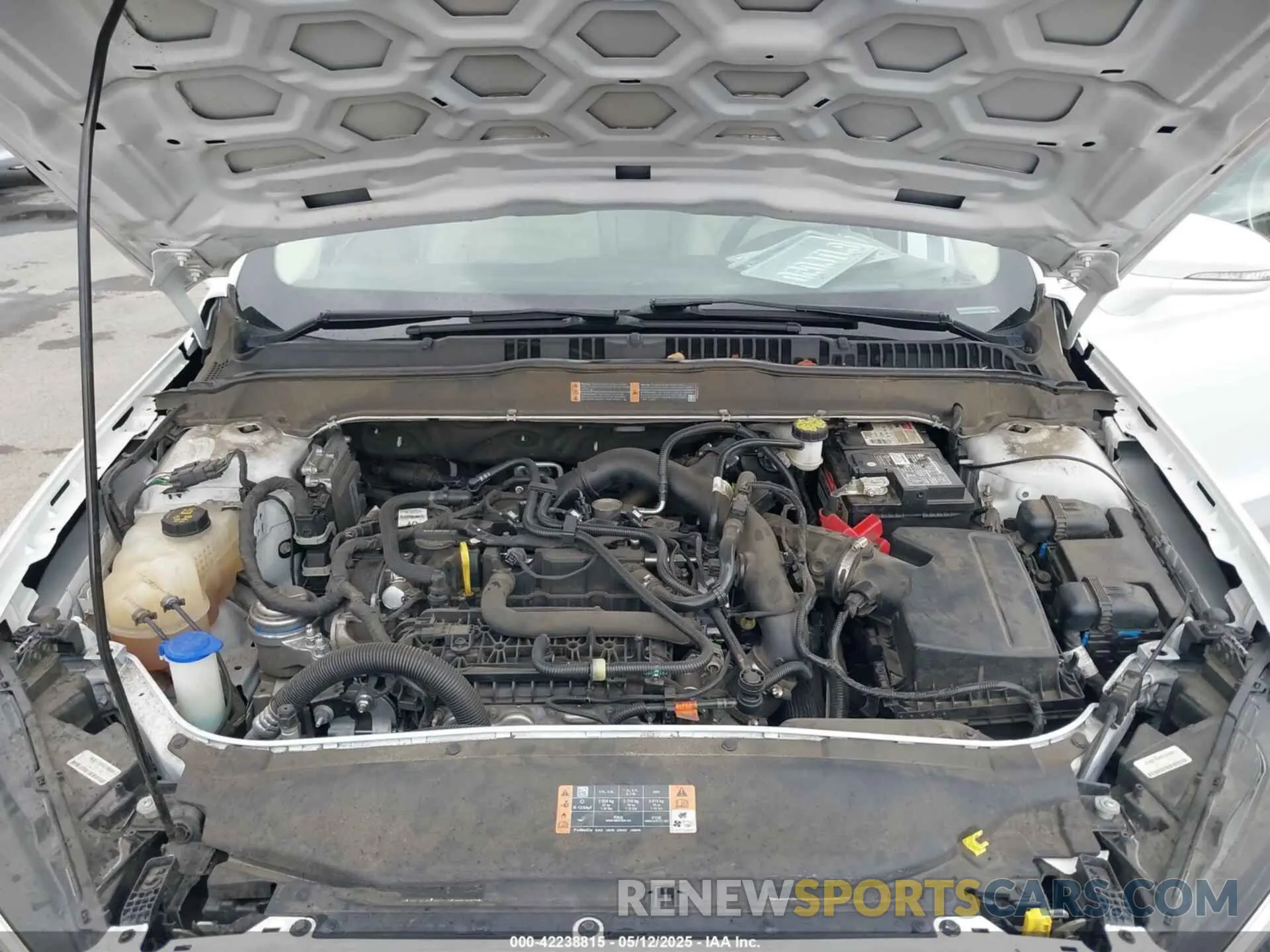 10 Photograph of a damaged car 3FA6P0CD5KR202264 FORD FUSION 2019