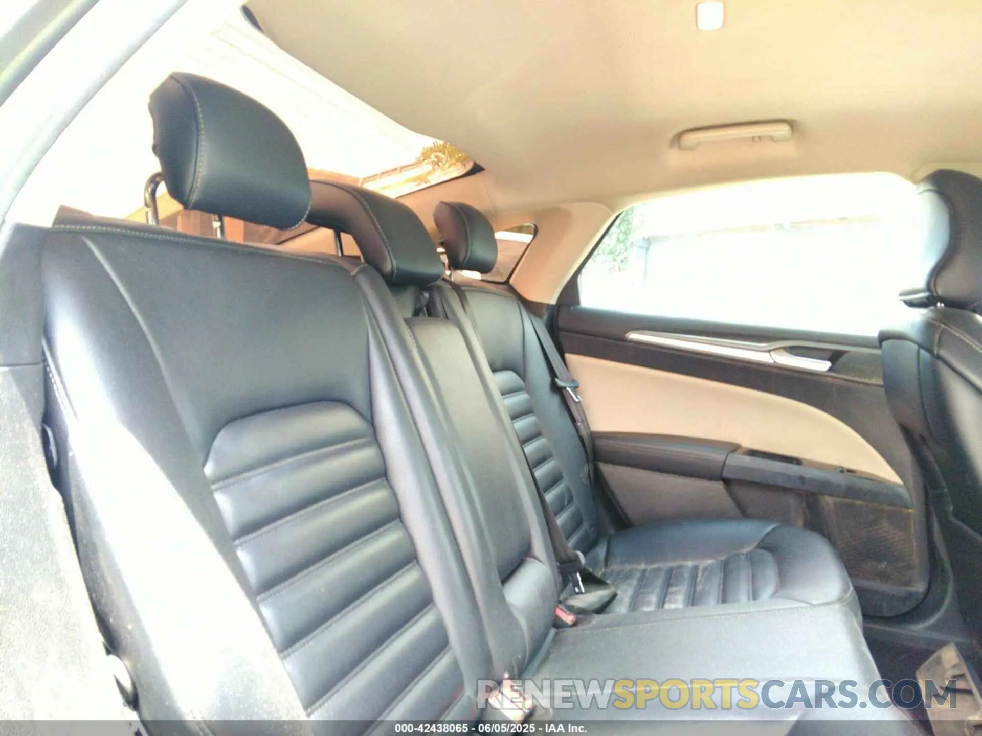 8 Фотография поврежденного автомобиля 3FA6P0CD6KR144746 FORD FUSION 2019
