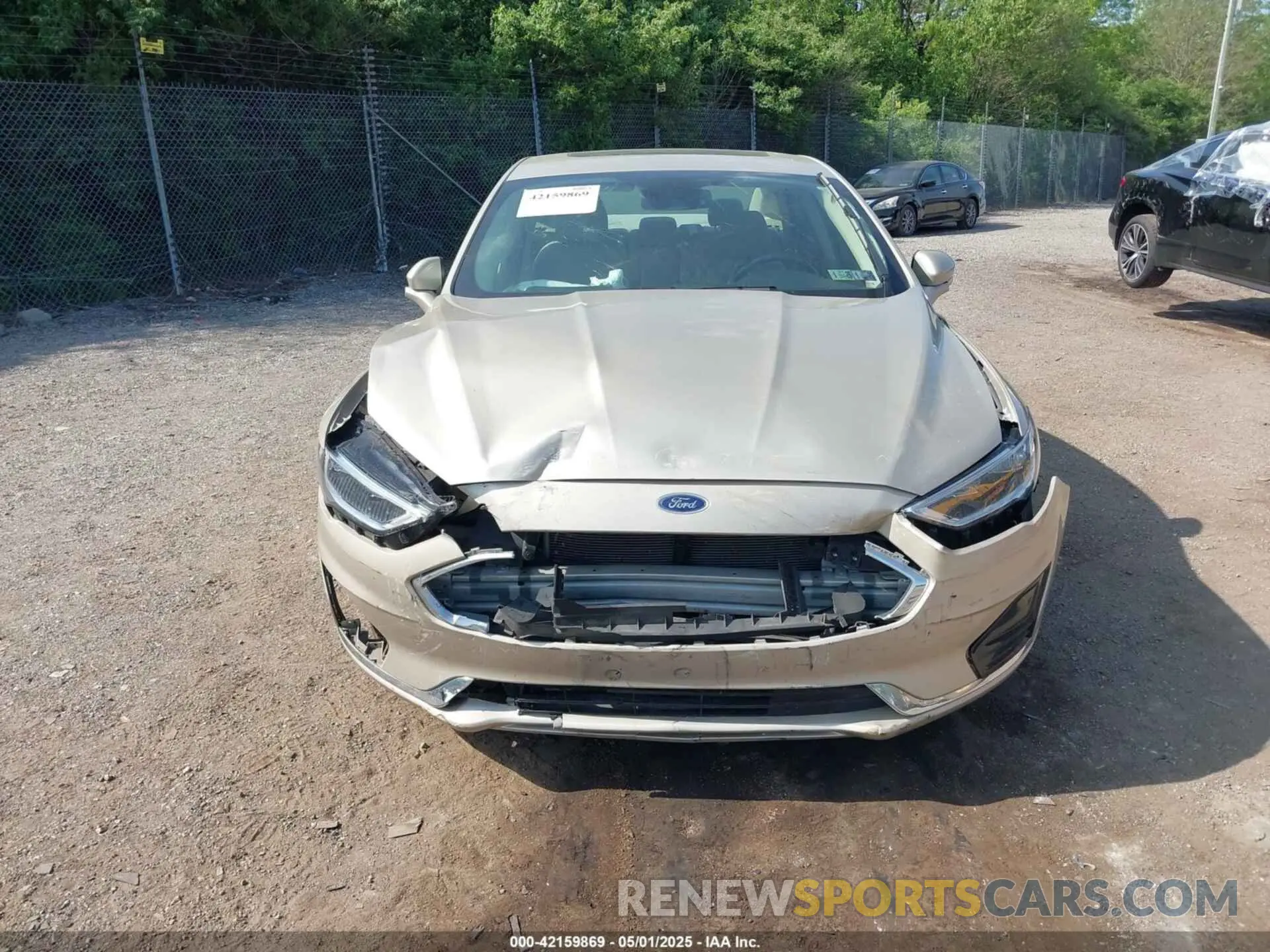 13 Photograph of a damaged car 3FA6P0CD7KR219681 FORD FUSION 2019