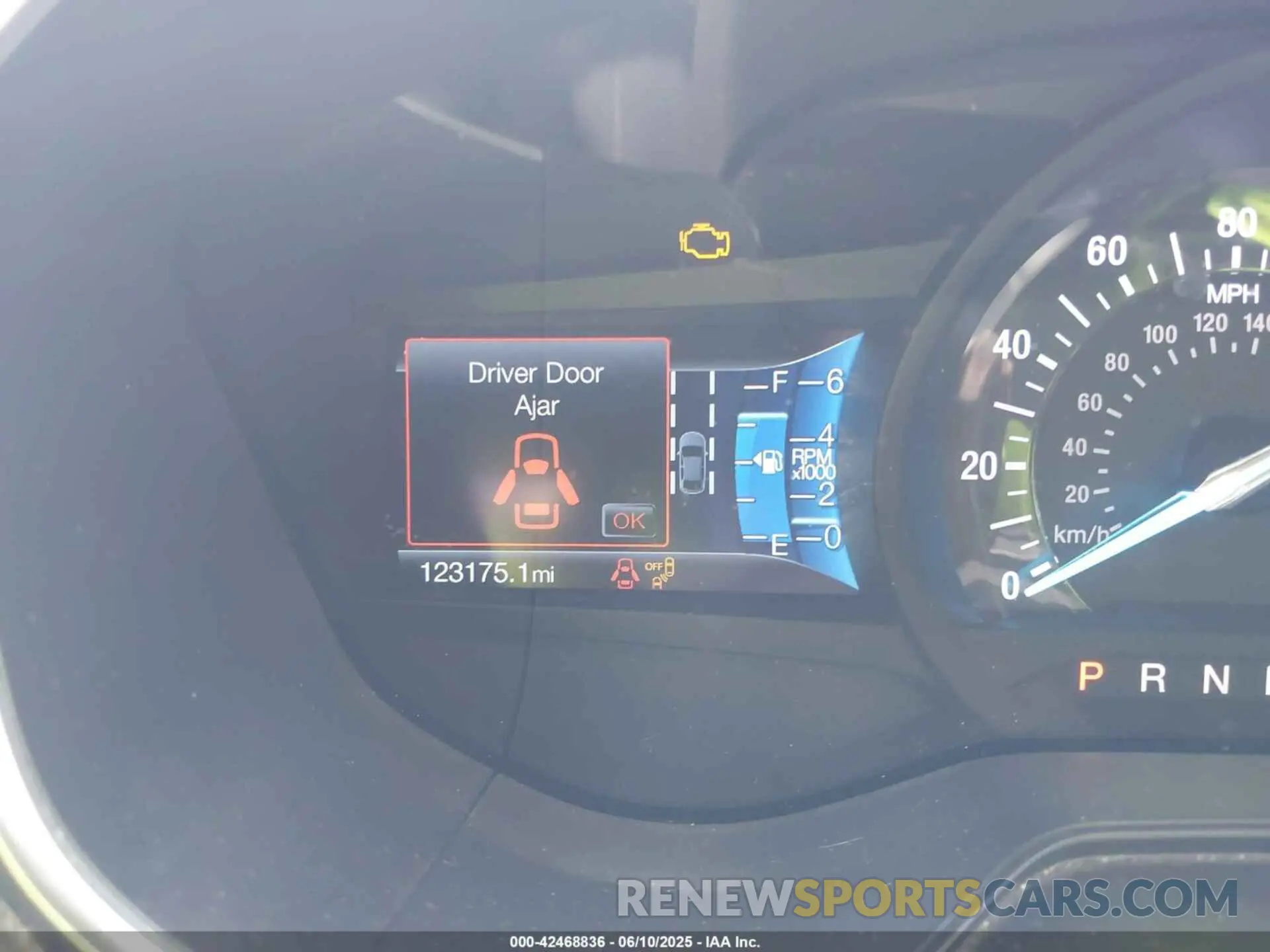15 Photograph of a damaged car 3FA6P0CD8KR127978 FORD FUSION 2019