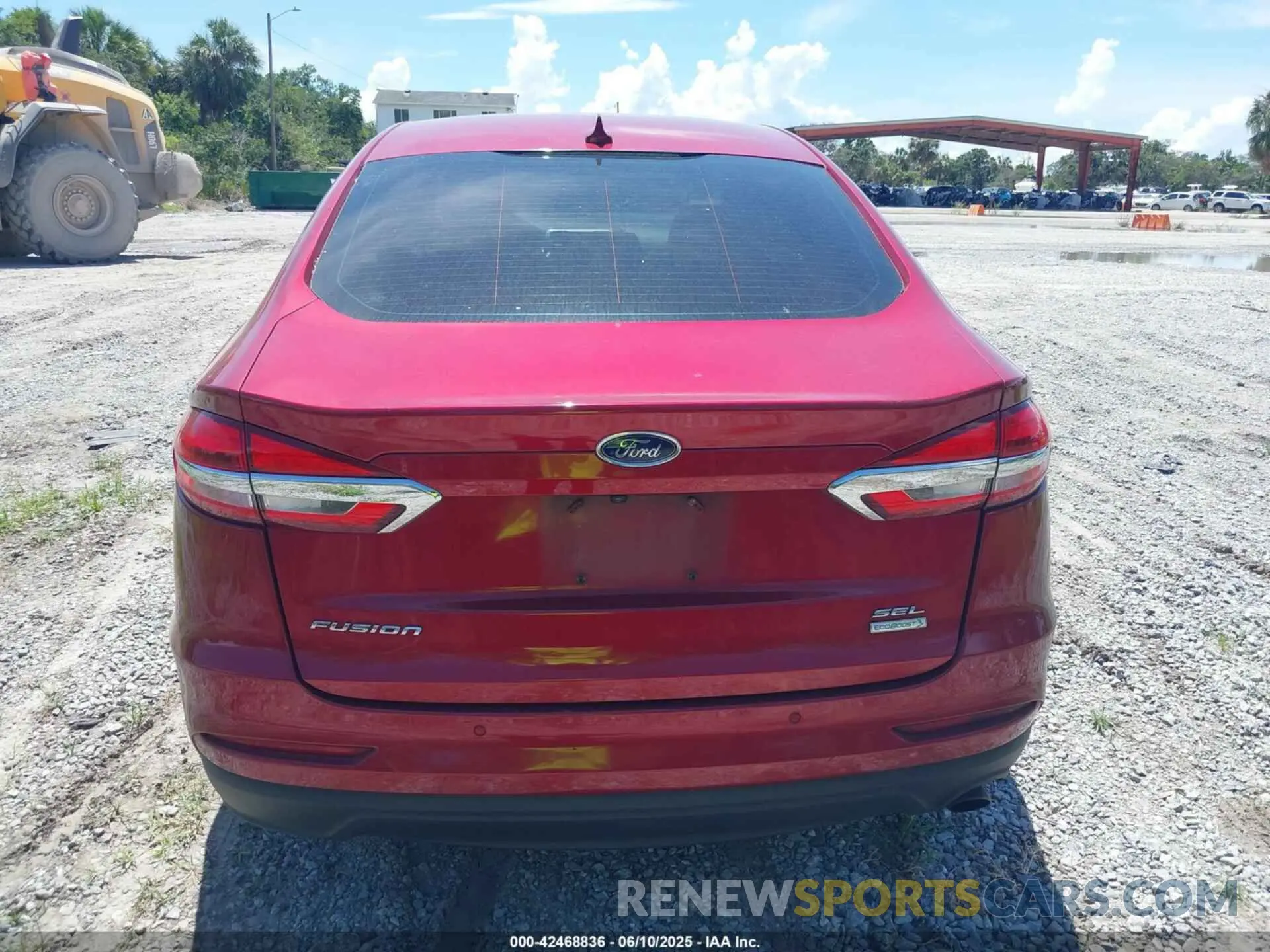 16 Photograph of a damaged car 3FA6P0CD8KR127978 FORD FUSION 2019