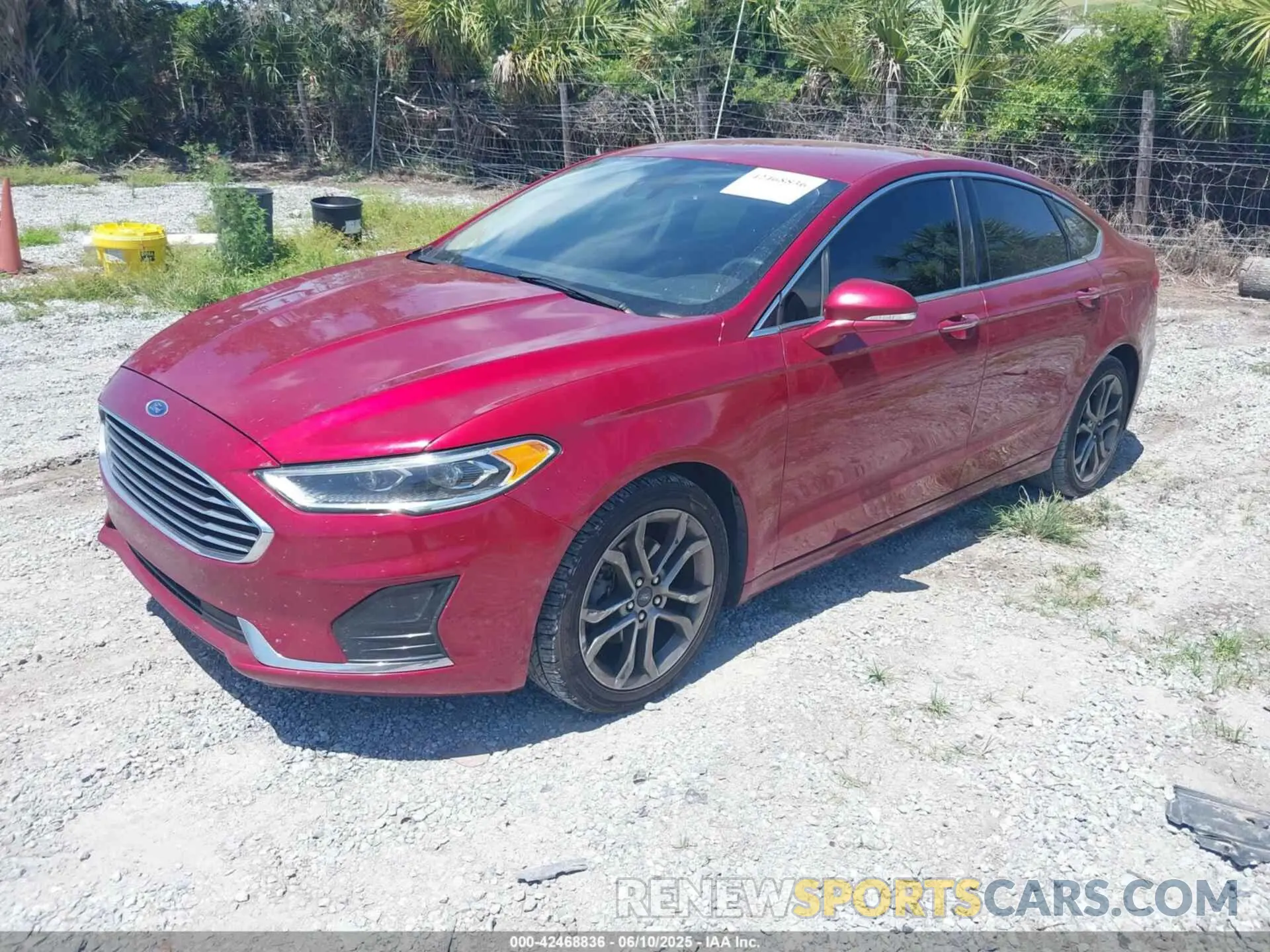 2 Photograph of a damaged car 3FA6P0CD8KR127978 FORD FUSION 2019