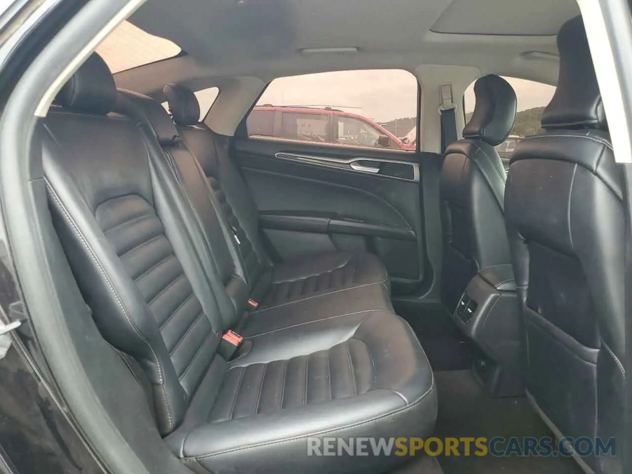 11 Photograph of a damaged car 3FA6P0CD8KR144649 FORD FUSION 2019
