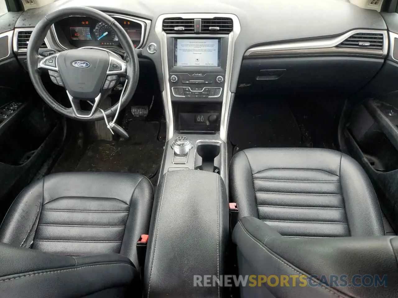 8 Photograph of a damaged car 3FA6P0CD8KR253144 FORD FUSION 2019