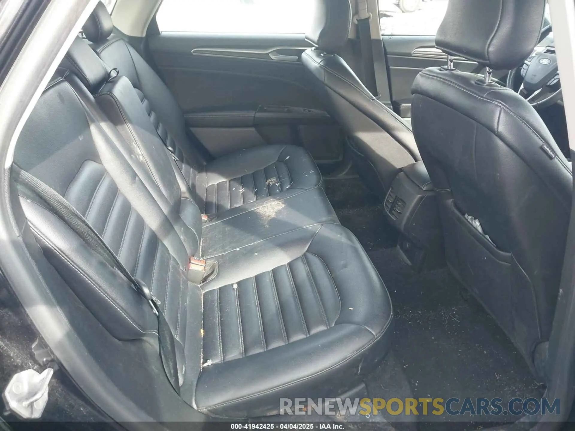 8 Фотография поврежденного автомобиля 3FA6P0CD8KR265181 FORD FUSION 2019