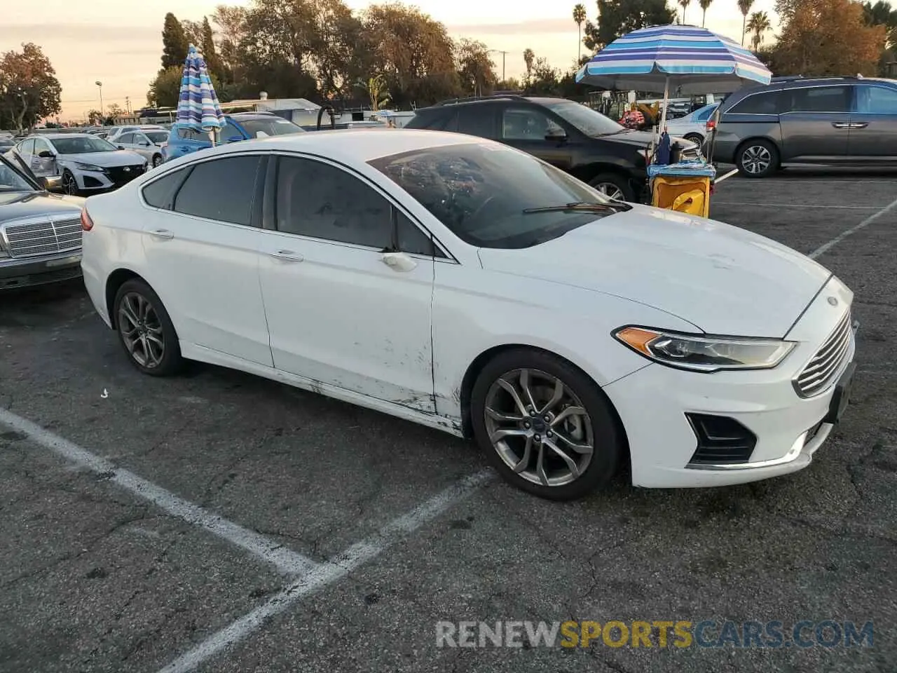 4 Фотография поврежденного автомобиля 3FA6P0CD9KR260085 FORD FUSION 2019