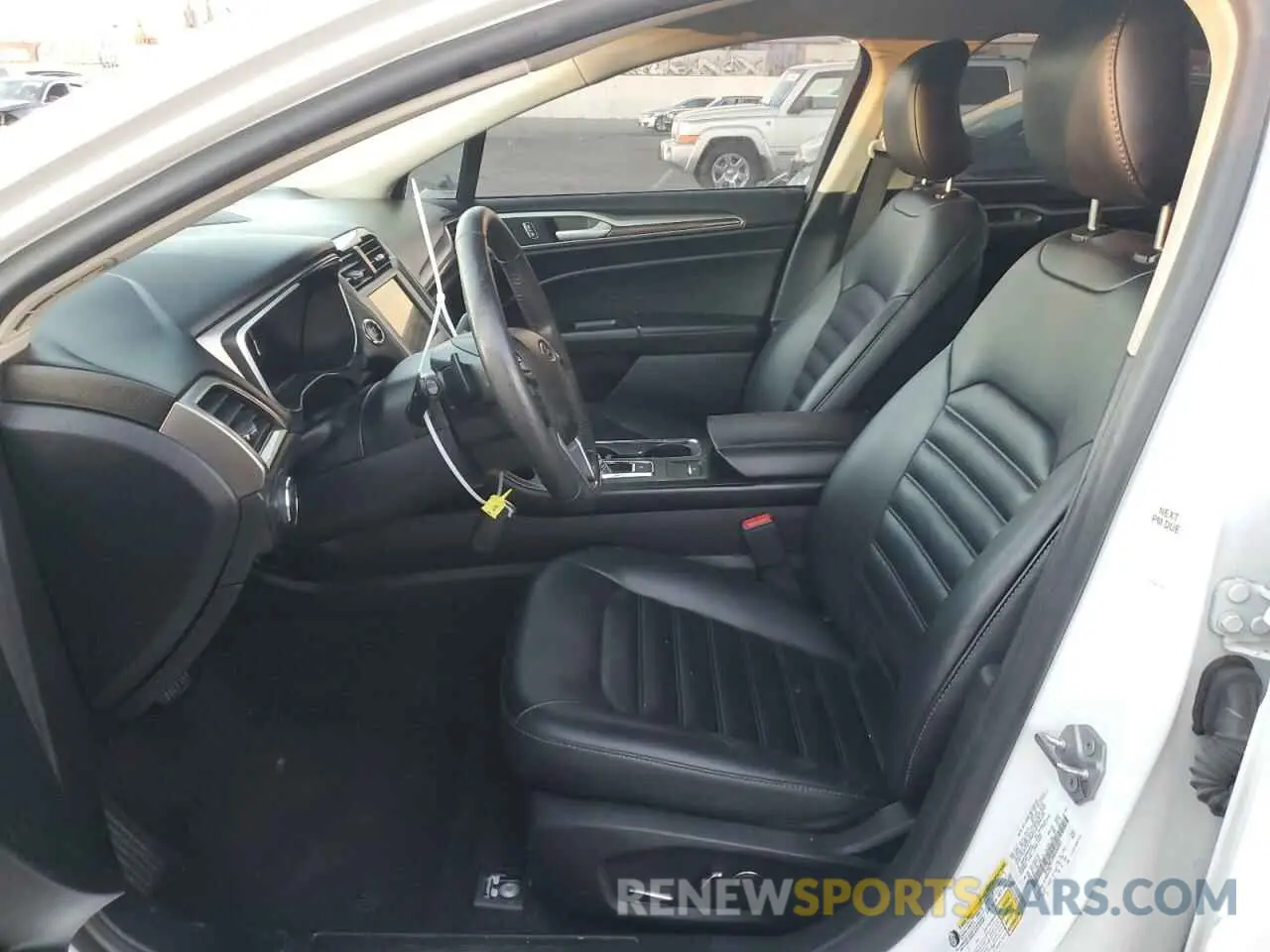 7 Фотография поврежденного автомобиля 3FA6P0CD9KR260085 FORD FUSION 2019