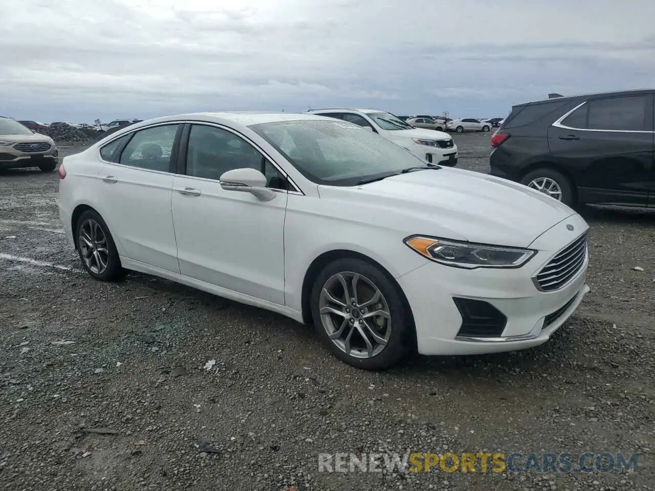 4 Фотография поврежденного автомобиля 3FA6P0CD9KR260460 FORD FUSION 2019