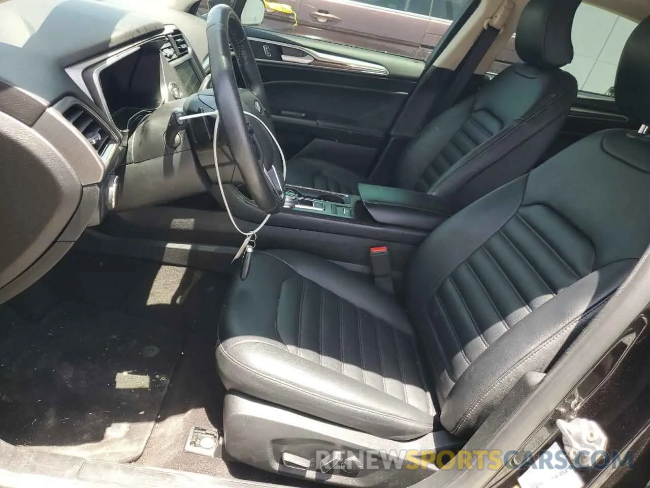 7 Photograph of a damaged car 3FA6P0CDXKR162232 FORD FUSION 2019