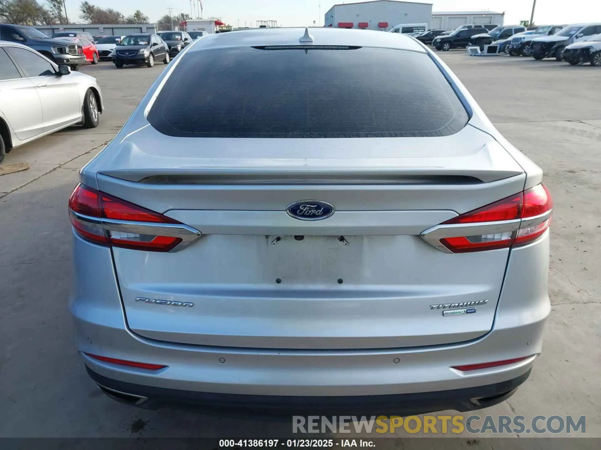 17 Фотография поврежденного автомобиля 3FA6P0D90KR225638 FORD FUSION 2019