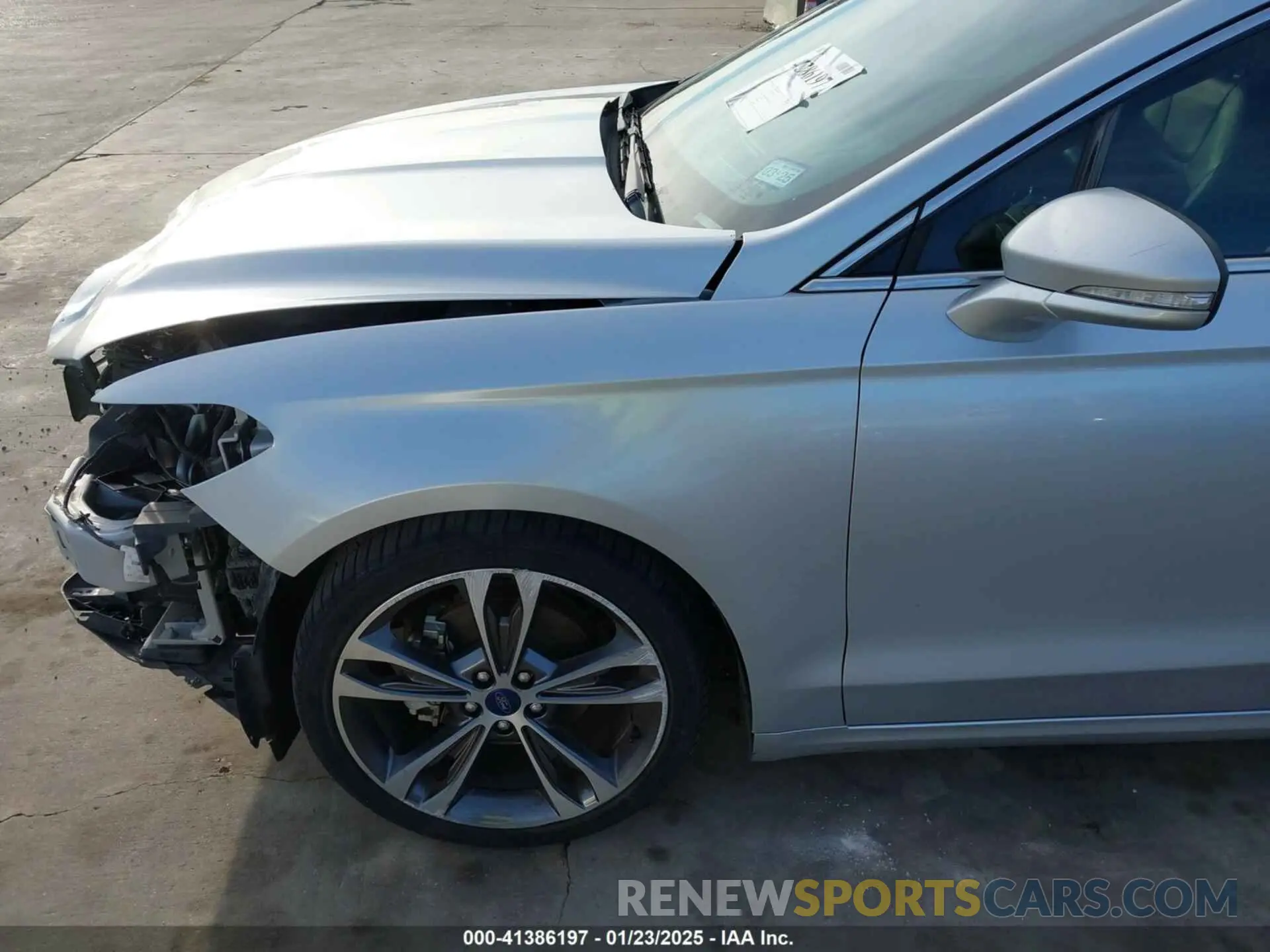 18 Фотография поврежденного автомобиля 3FA6P0D90KR225638 FORD FUSION 2019