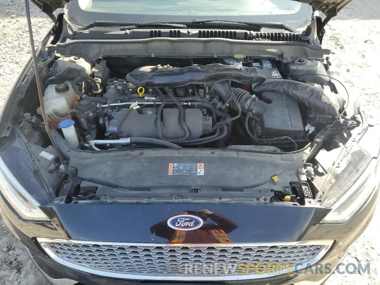 11 Photograph of a damaged car 3FA6P0D91KR124124 FORD FUSION 2019