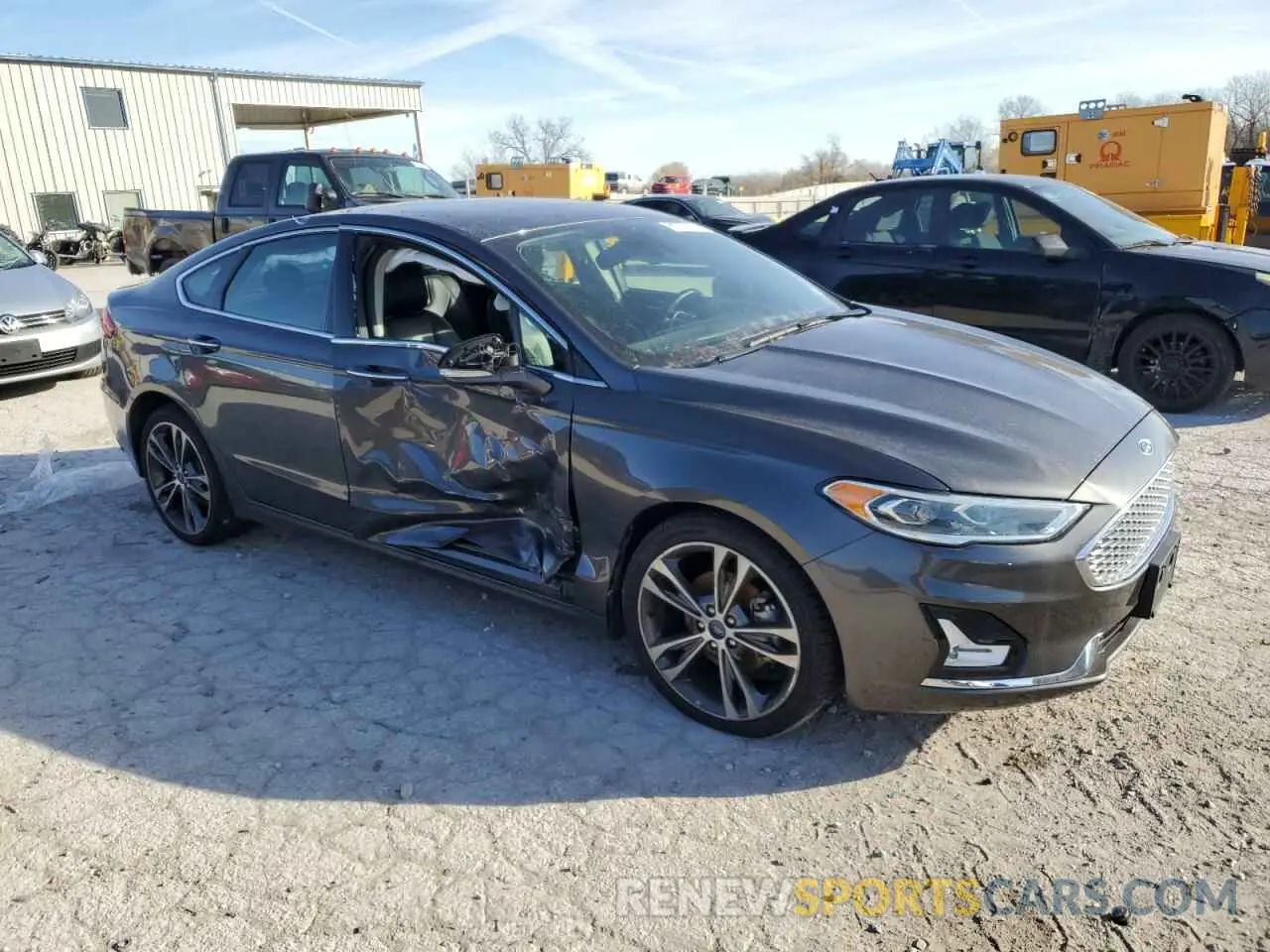4 Фотография поврежденного автомобиля 3FA6P0D91KR184727 FORD FUSION 2019