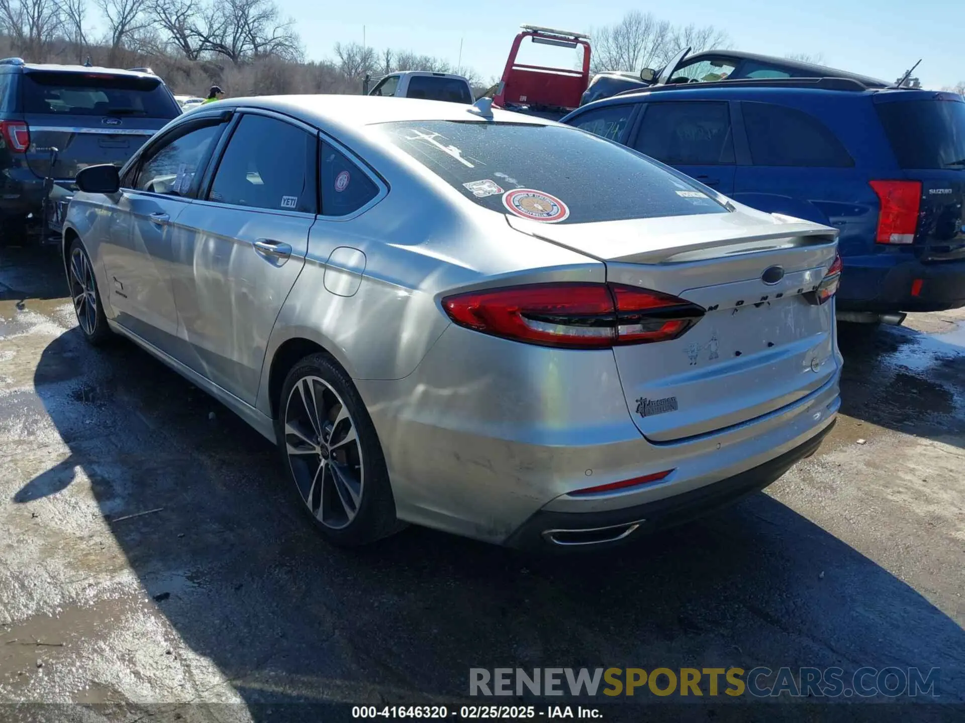 3 Фотография поврежденного автомобиля 3FA6P0D91KR187109 FORD FUSION 2019