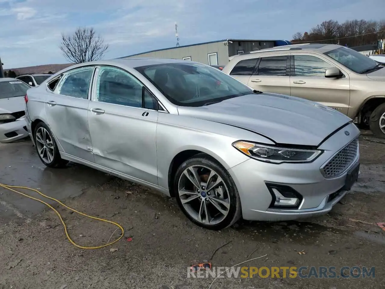 4 Photograph of a damaged car 3FA6P0D91KR256977 FORD FUSION 2019