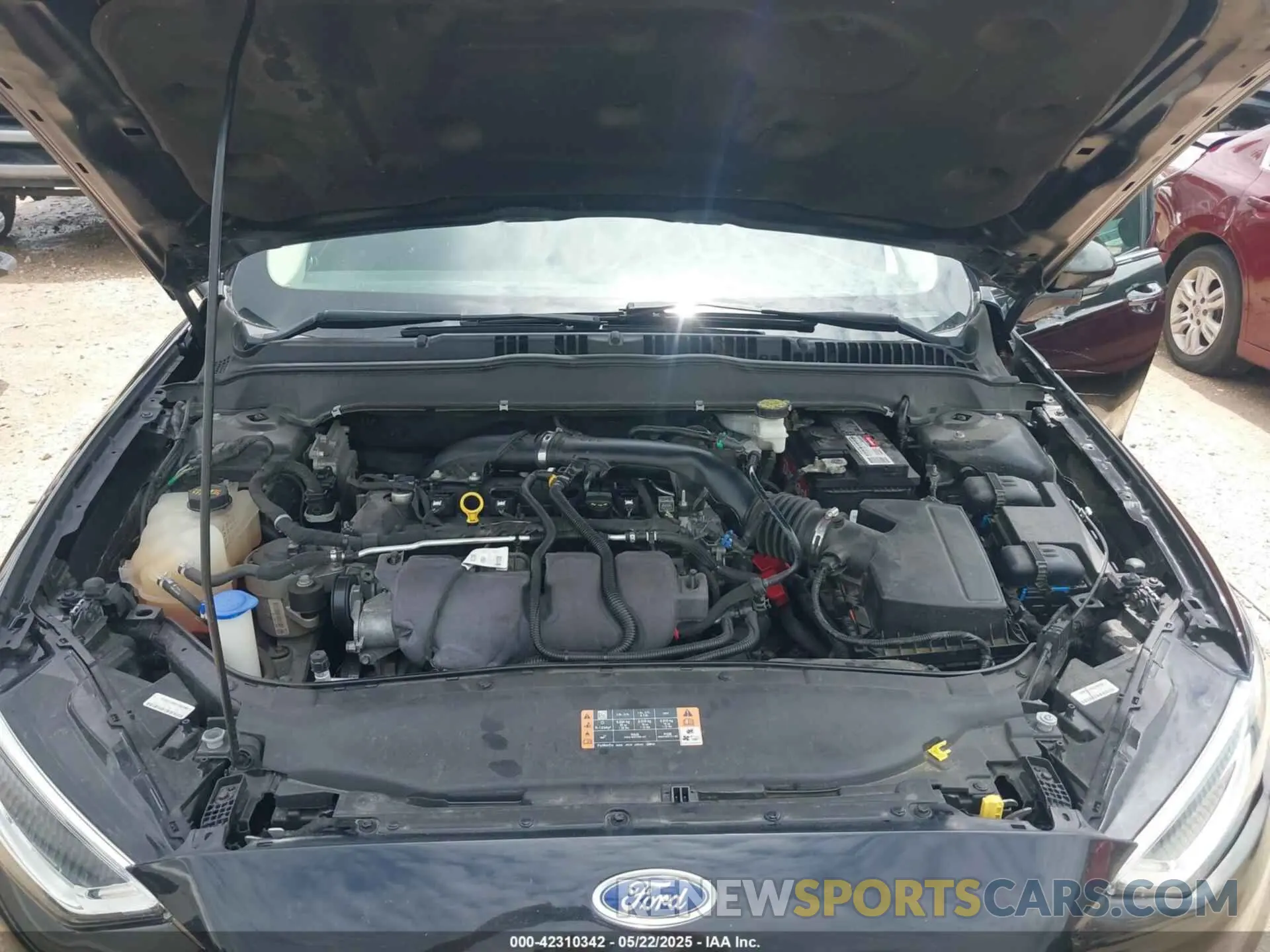 10 Photograph of a damaged car 3FA6P0D93KR184342 FORD FUSION 2019