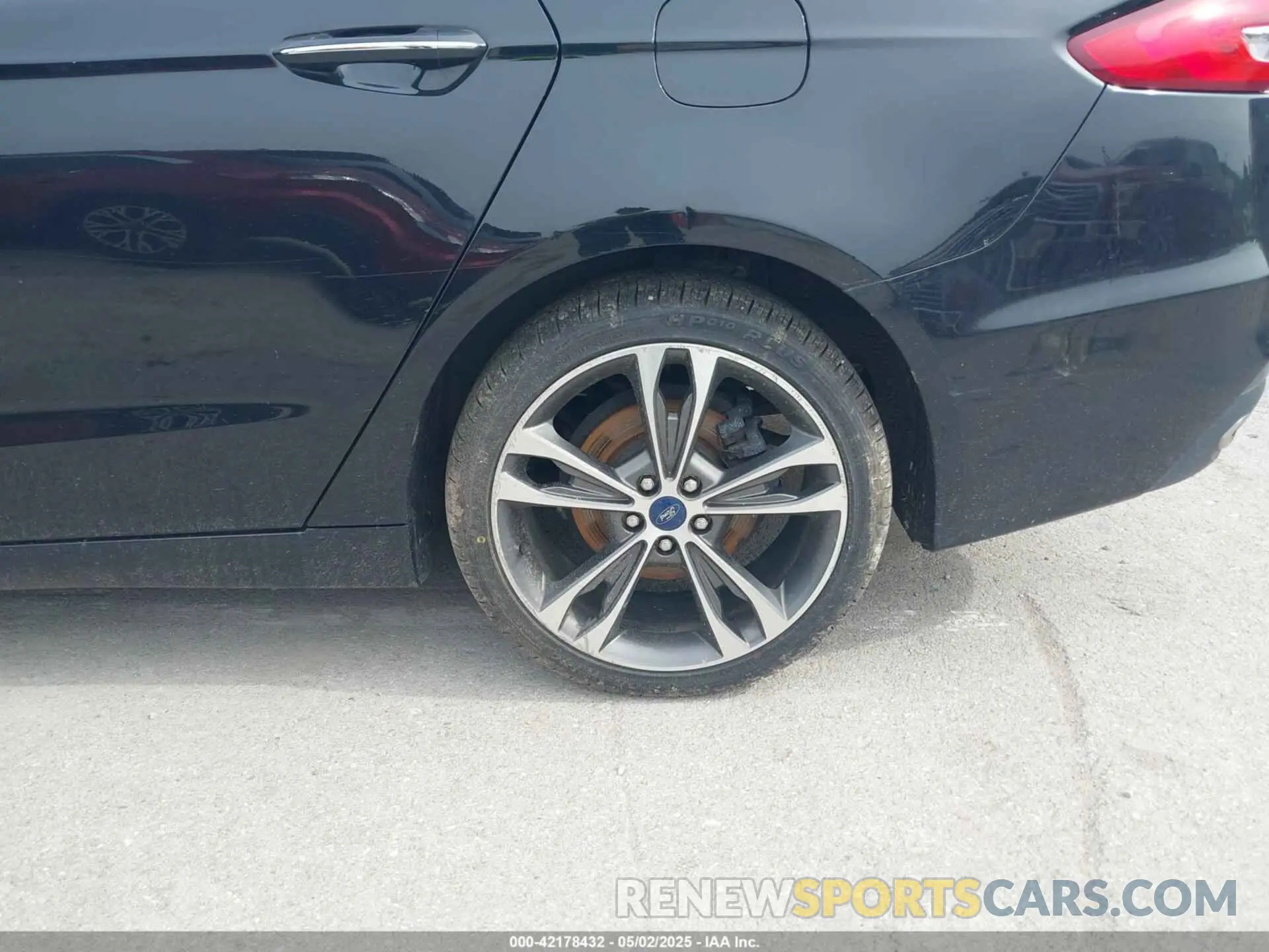 6 Photograph of a damaged car 3FA6P0D93KR221552 FORD FUSION 2019