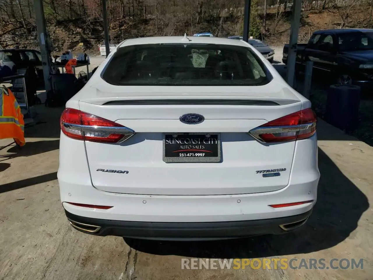 6 Фотография поврежденного автомобиля 3FA6P0D94KR139944 FORD FUSION 2019