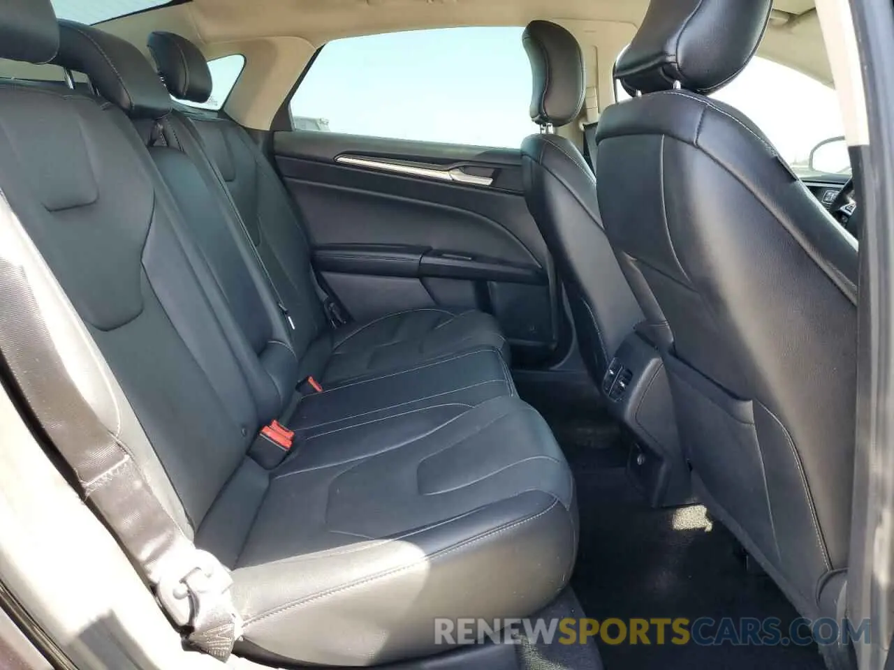 10 Фотография поврежденного автомобиля 3FA6P0D94KR205165 FORD FUSION 2019