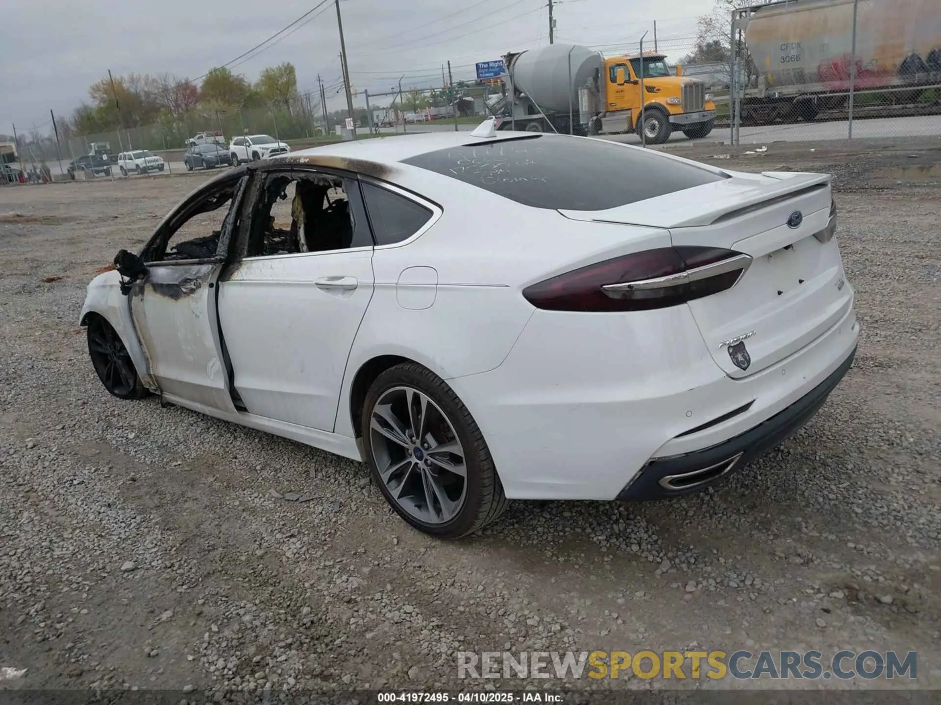 3 Photograph of a damaged car 3FA6P0D96KR120196 FORD FUSION 2019