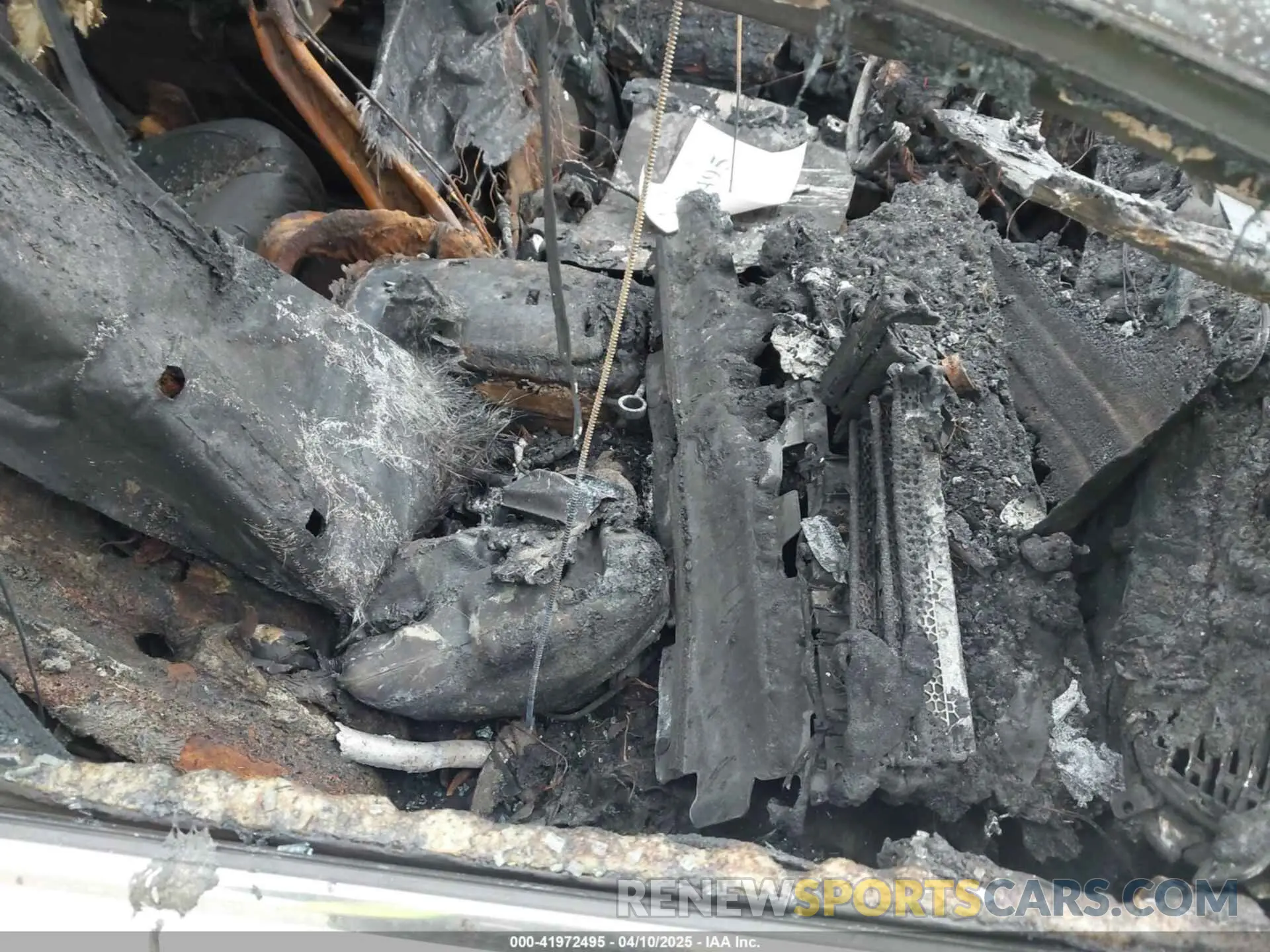 5 Photograph of a damaged car 3FA6P0D96KR120196 FORD FUSION 2019