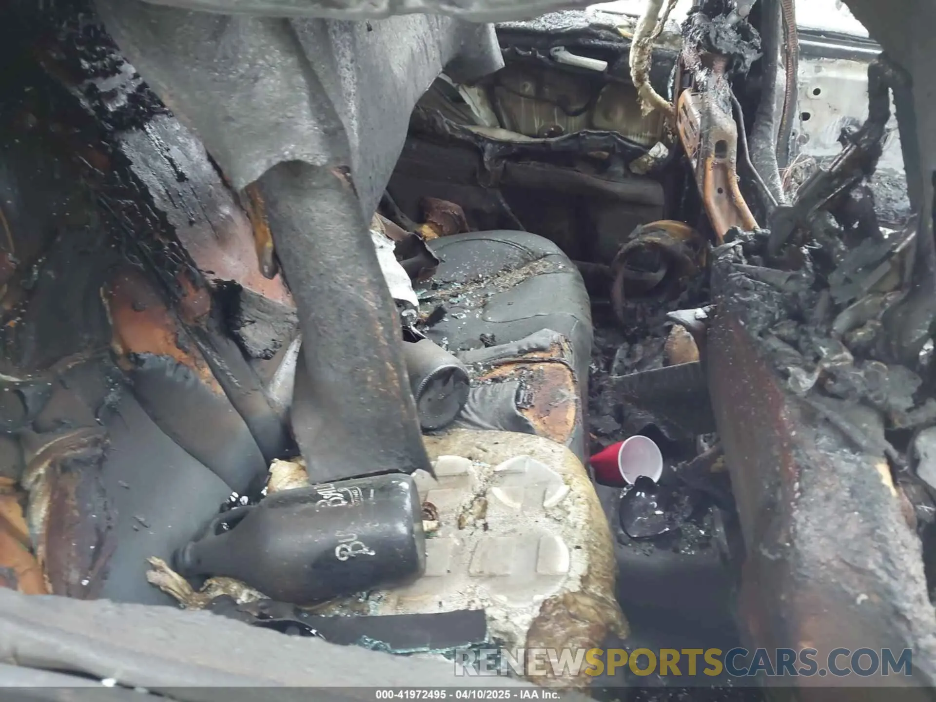 8 Photograph of a damaged car 3FA6P0D96KR120196 FORD FUSION 2019