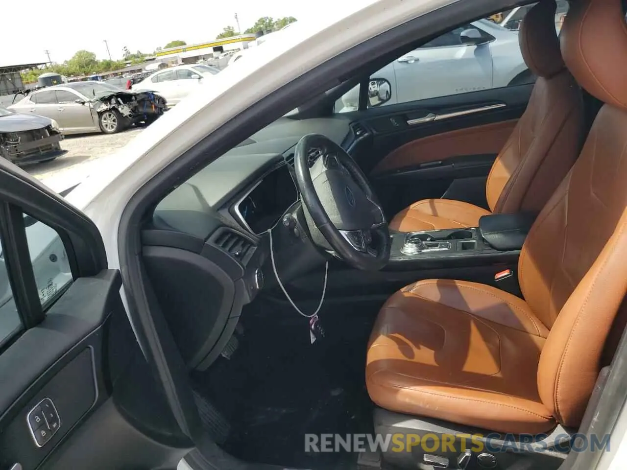 7 Фотография поврежденного автомобиля 3FA6P0D96KR207063 FORD FUSION 2019