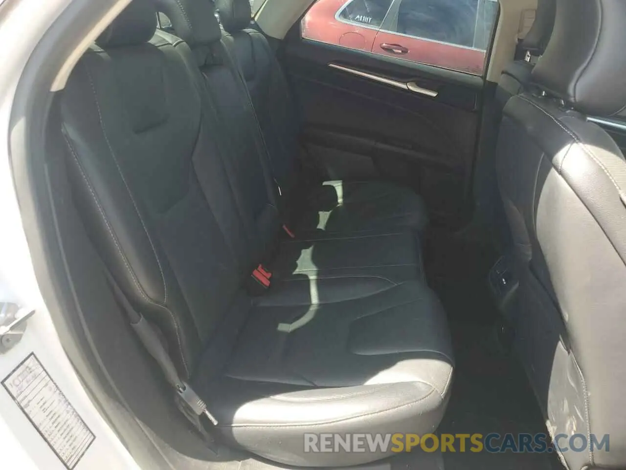 10 Photograph of a damaged car 3FA6P0D97KR222249 FORD FUSION 2019
