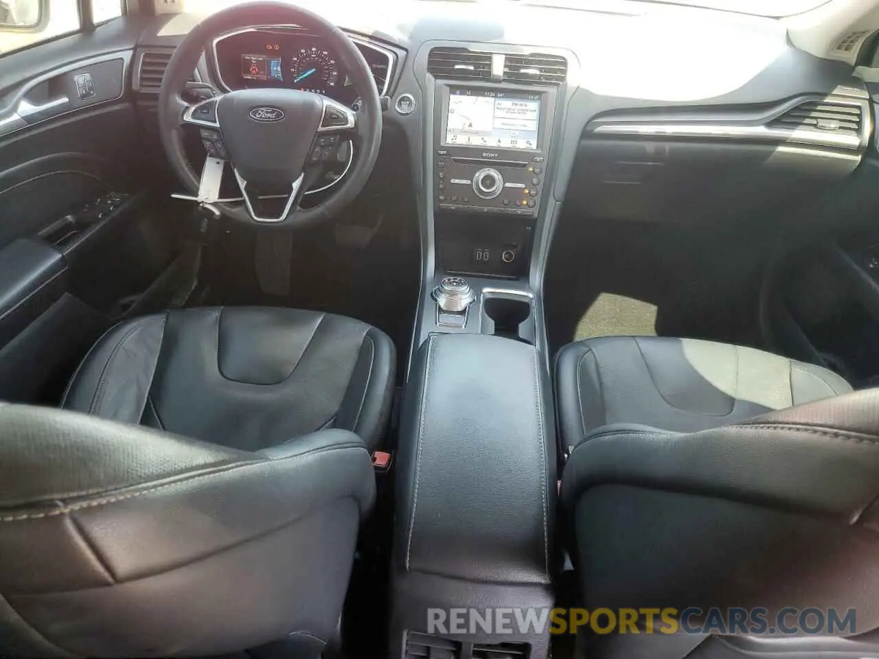 8 Photograph of a damaged car 3FA6P0D97KR222249 FORD FUSION 2019