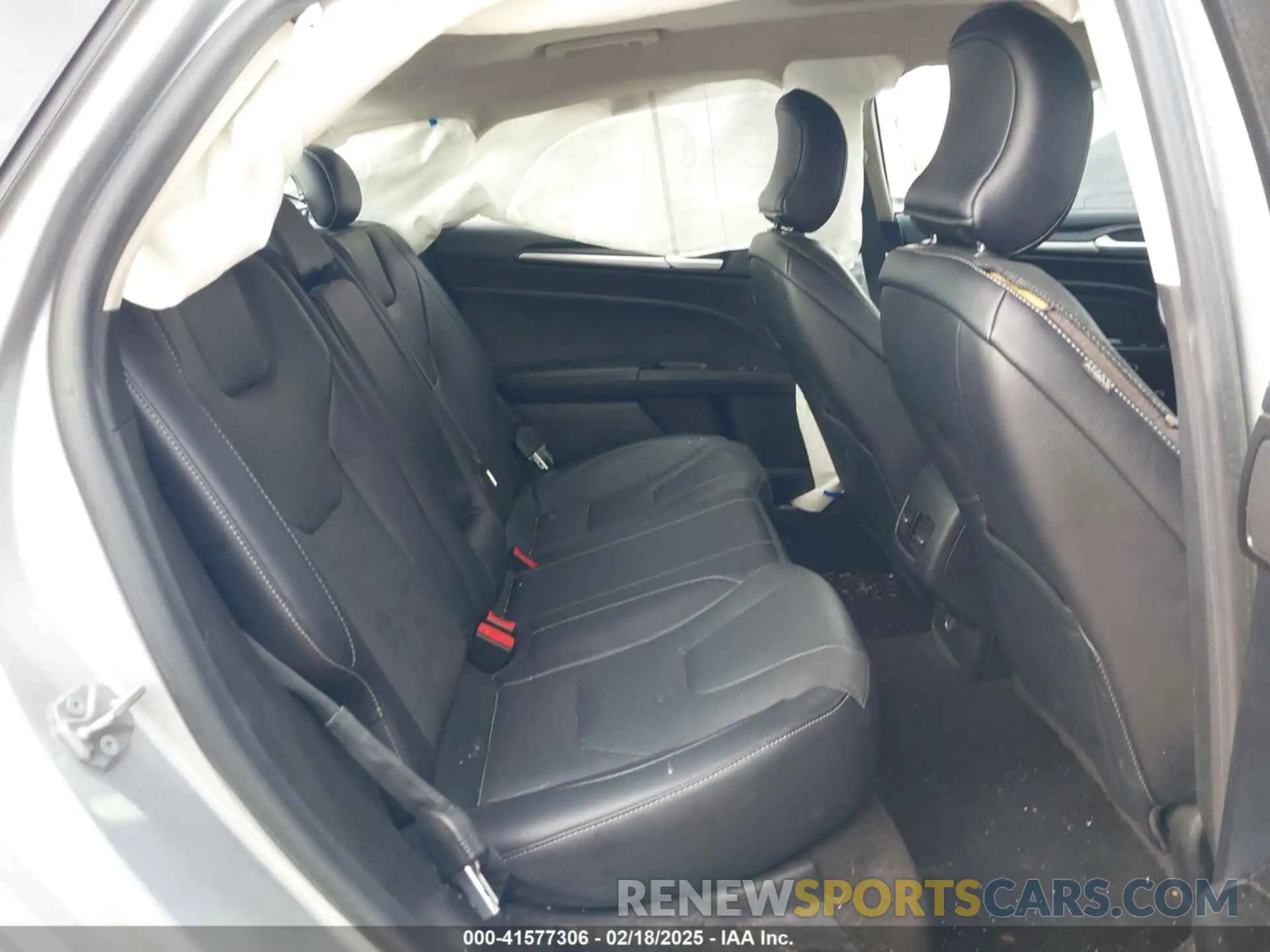 8 Photograph of a damaged car 3FA6P0D9XKR206465 FORD FUSION 2019