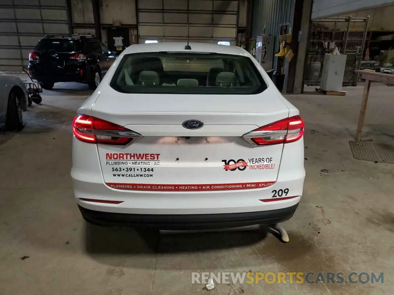 6 Photograph of a damaged car 3FA6P0G71KR195138 FORD FUSION 2019