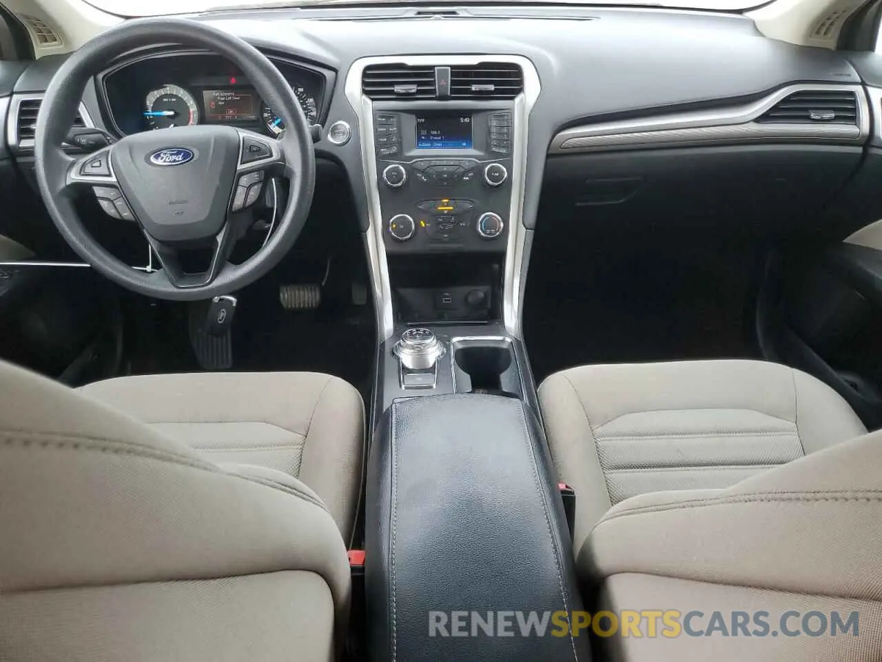 8 Photograph of a damaged car 3FA6P0G72KR102076 FORD FUSION 2019