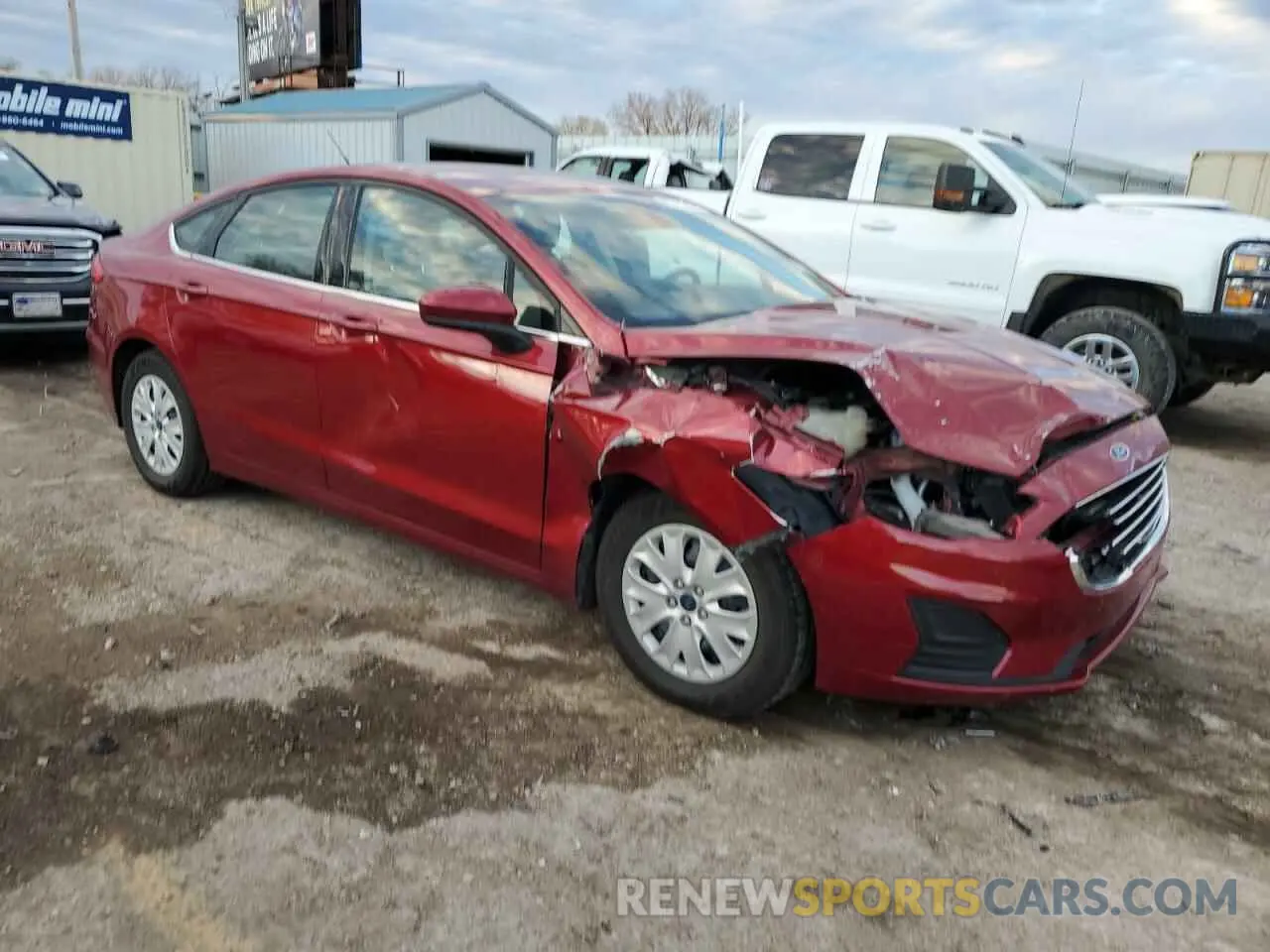 4 Фотография поврежденного автомобиля 3FA6P0G72KR172323 FORD FUSION 2019
