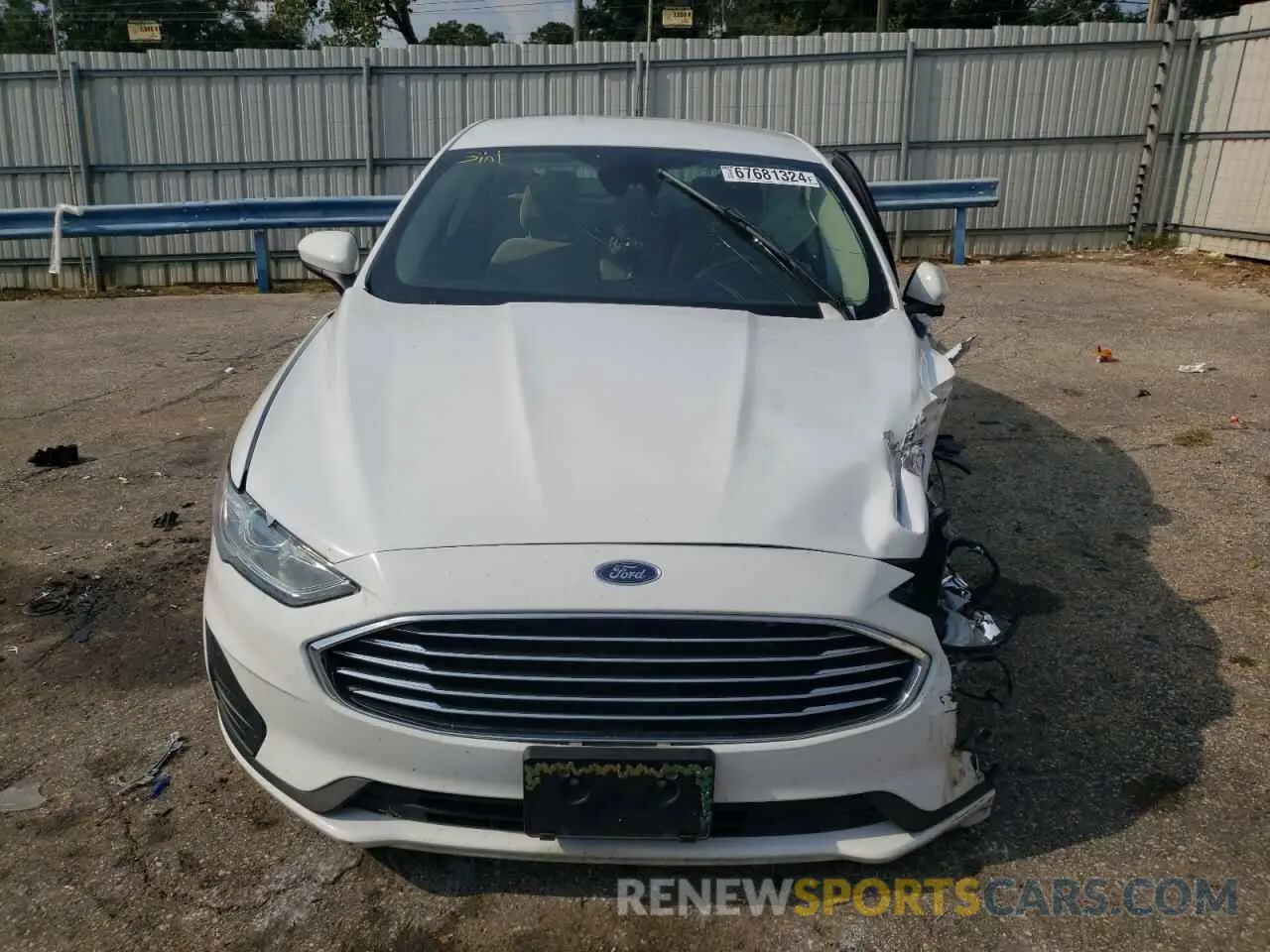 5 Фотография поврежденного автомобиля 3FA6P0G72KR232214 FORD FUSION 2019