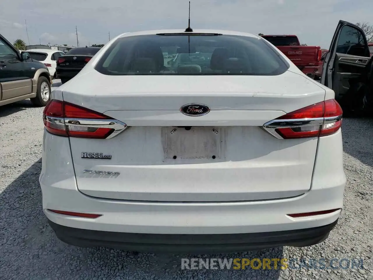 6 Photograph of a damaged car 3FA6P0G72KR267786 FORD FUSION 2019