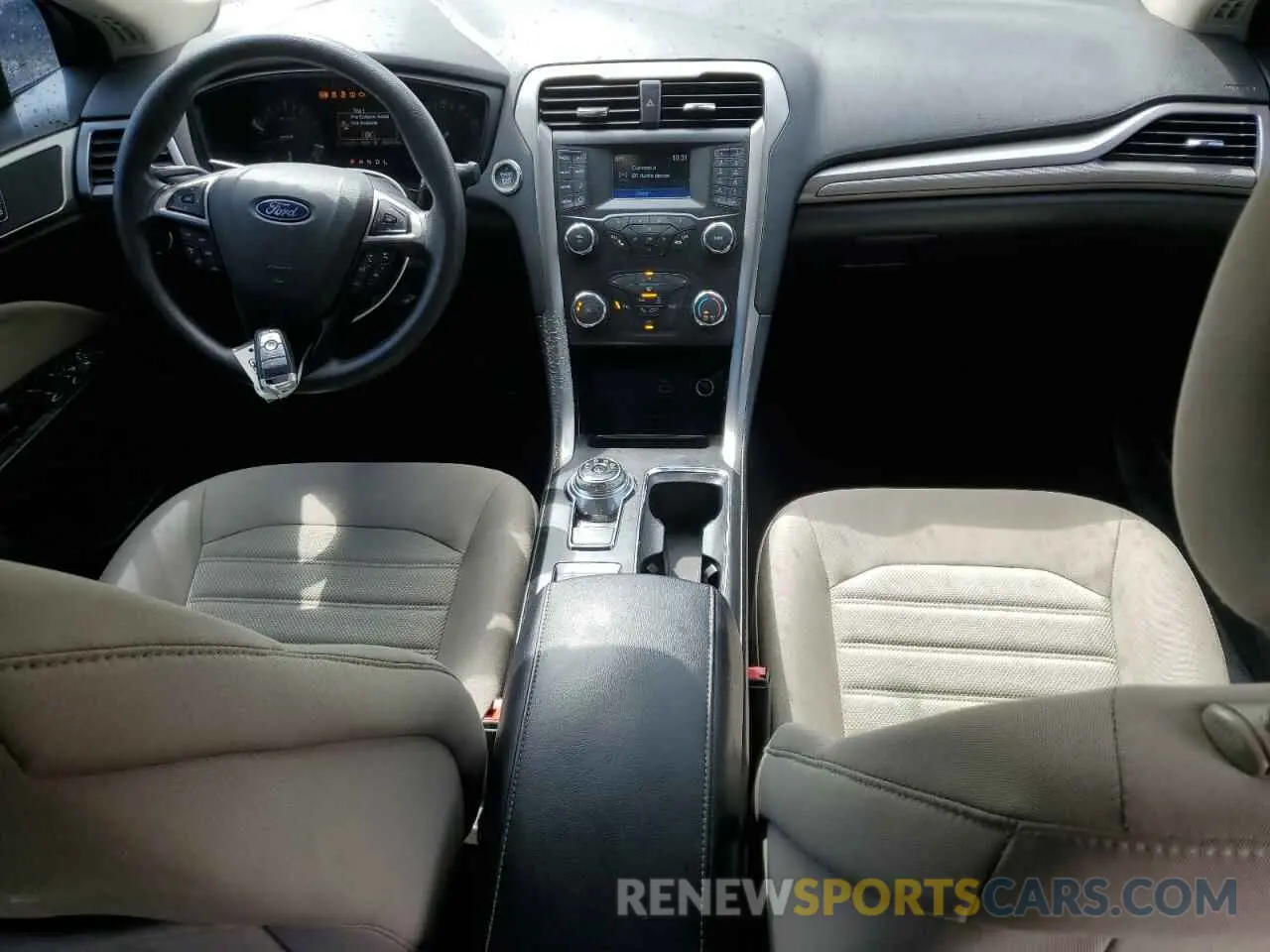 8 Photograph of a damaged car 3FA6P0G73KR161850 FORD FUSION 2019