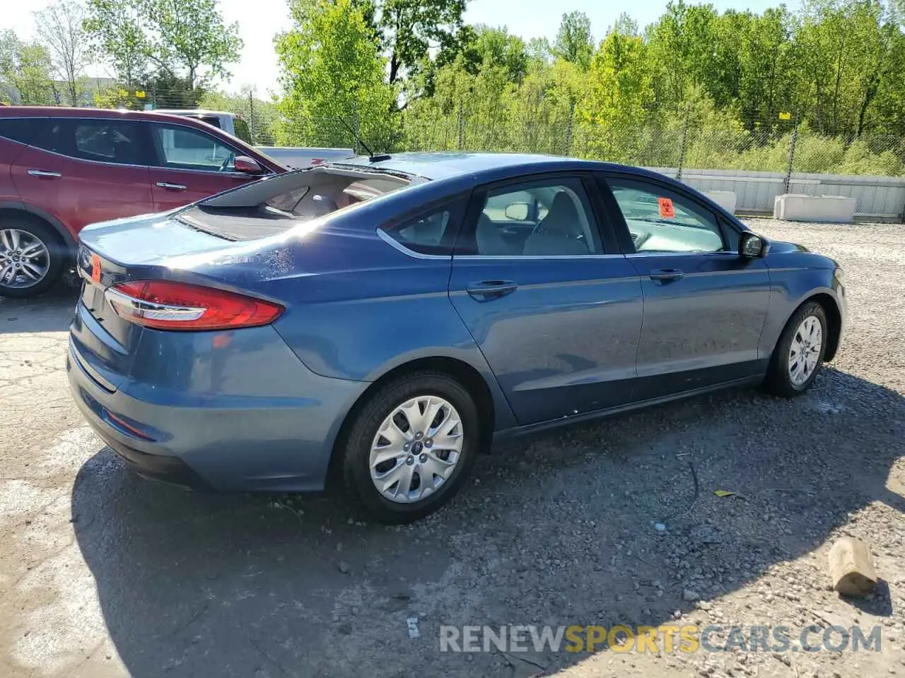 3 Photograph of a damaged car 3FA6P0G75KR268091 FORD FUSION 2019