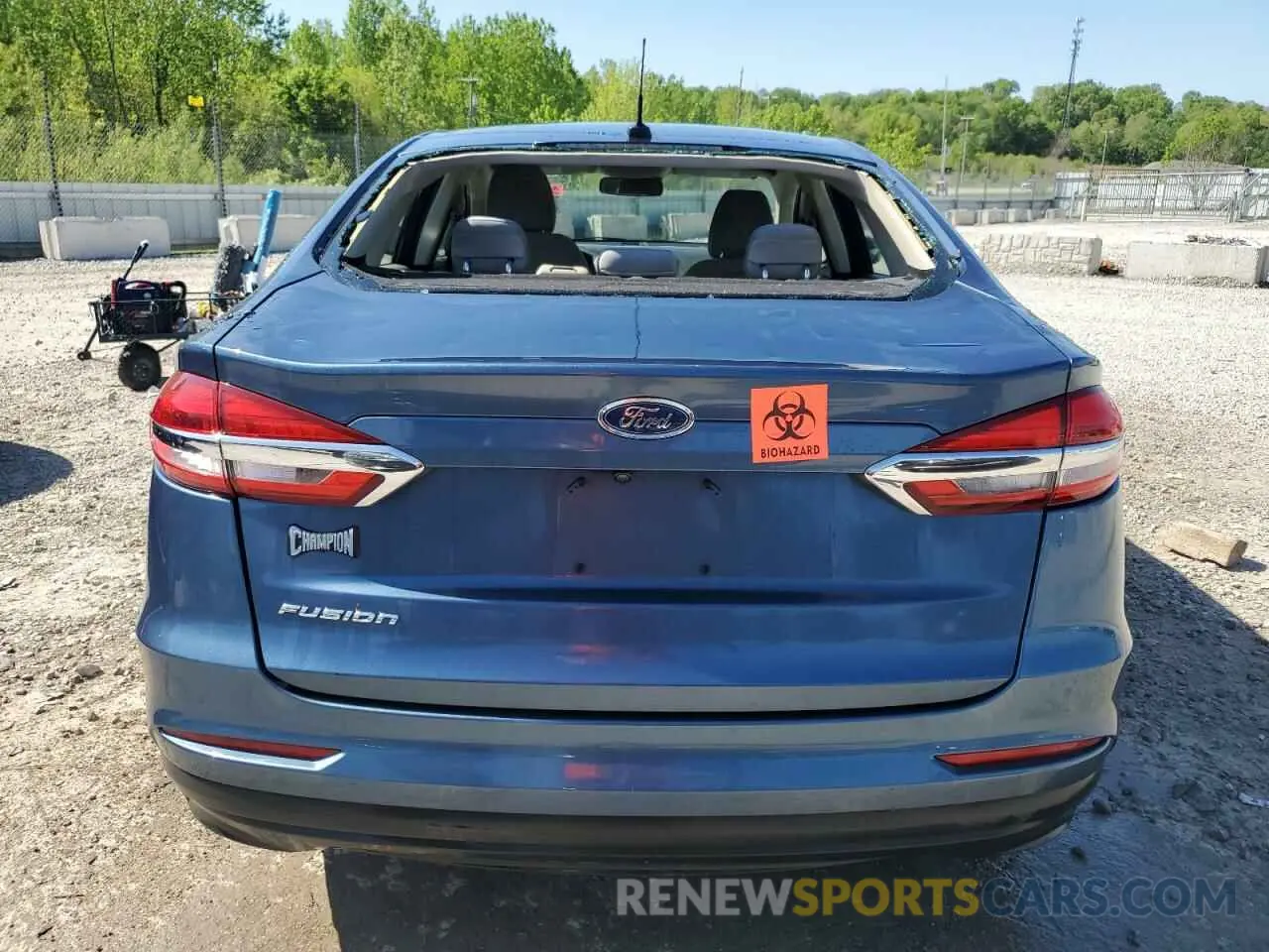 6 Photograph of a damaged car 3FA6P0G75KR268091 FORD FUSION 2019