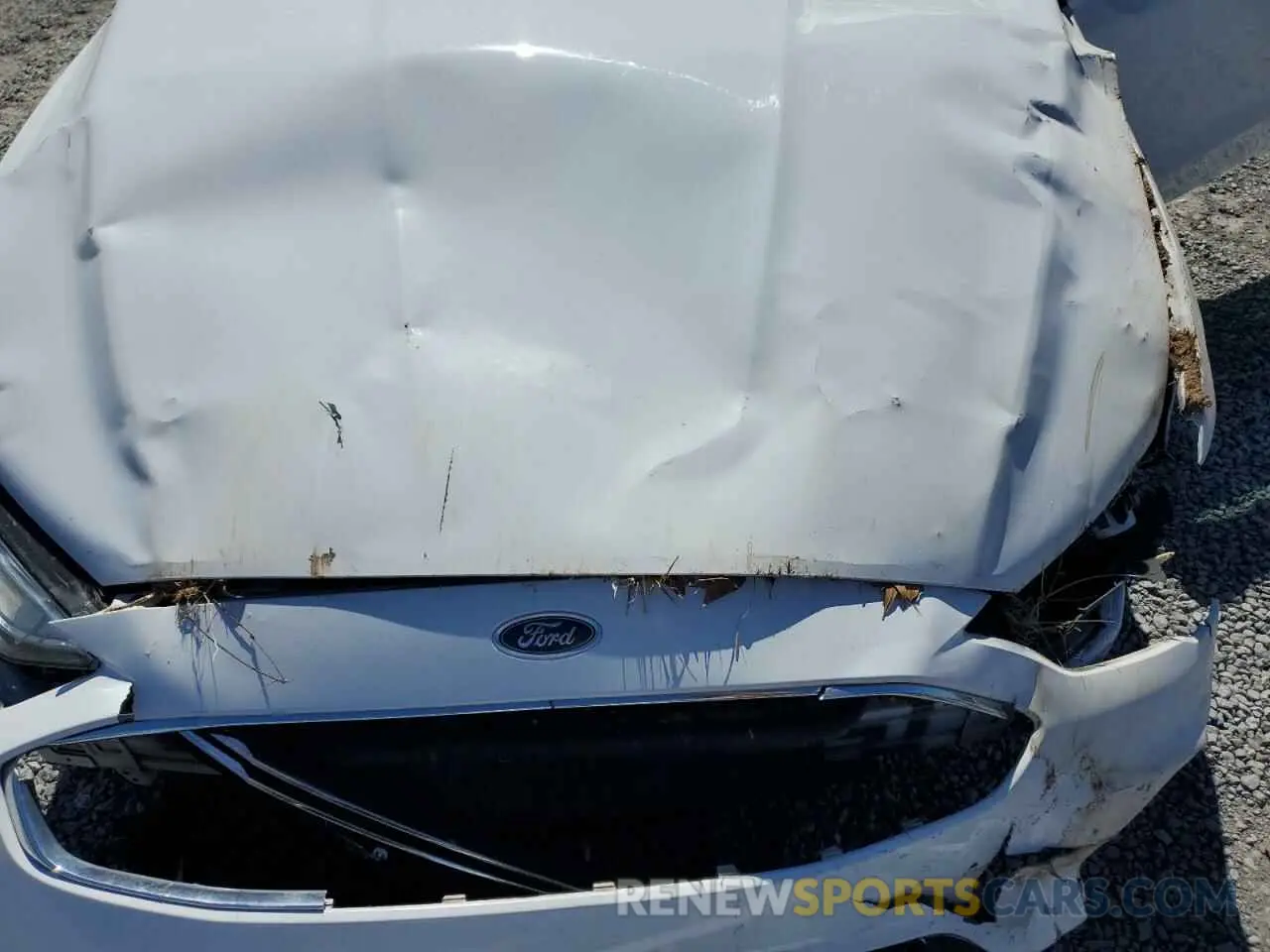 11 Photograph of a damaged car 3FA6P0G75KR280788 FORD FUSION 2019