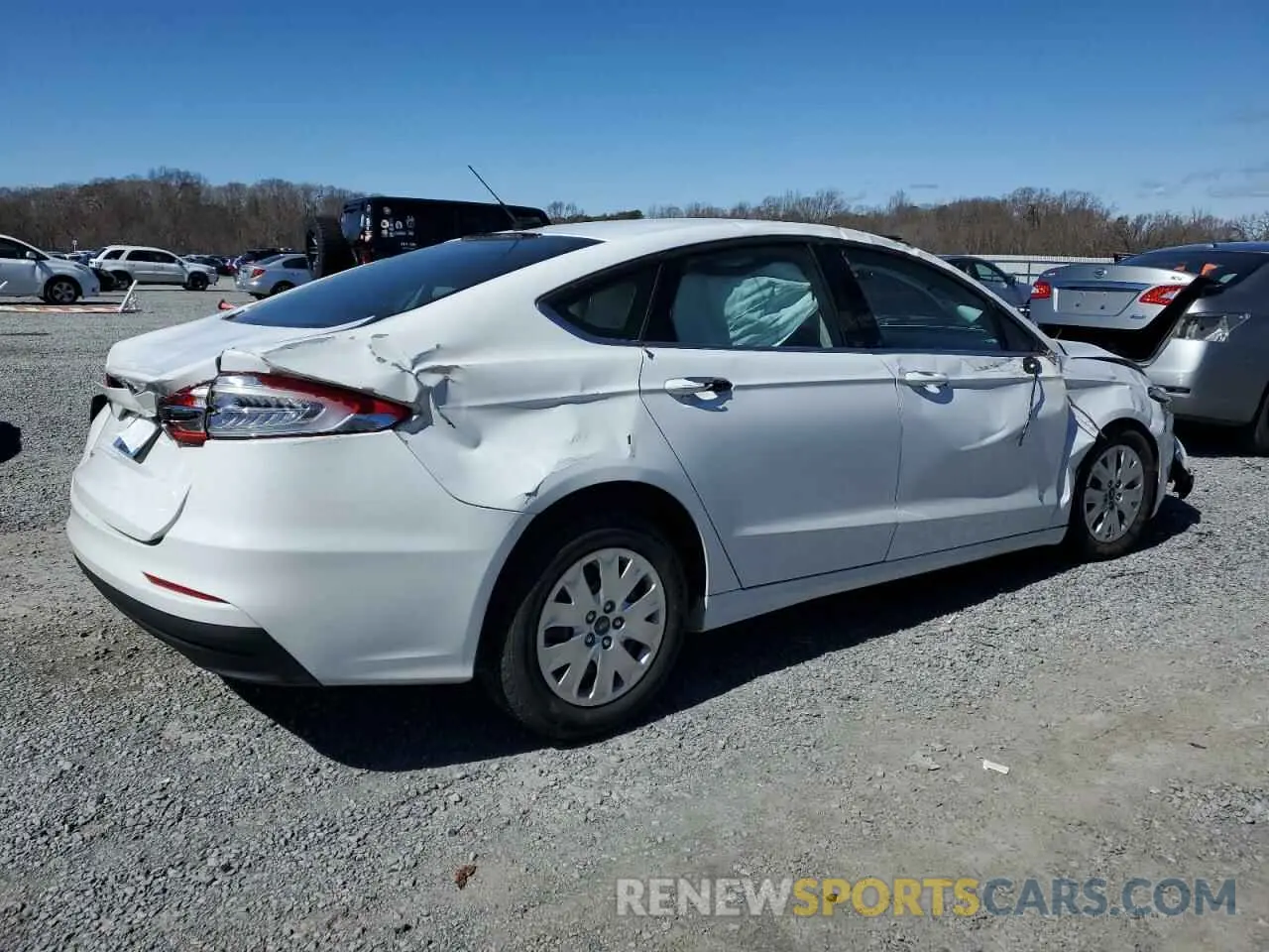 3 Photograph of a damaged car 3FA6P0G75KR280788 FORD FUSION 2019