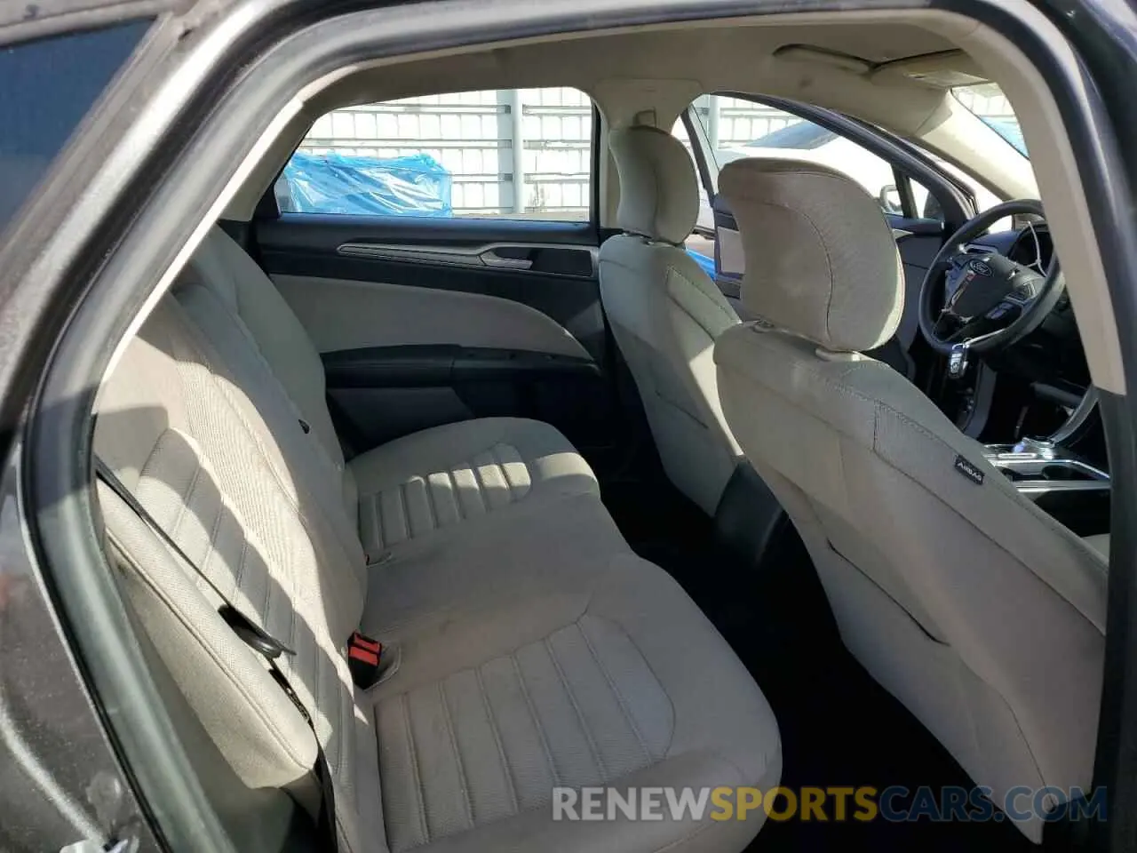 10 Фотография поврежденного автомобиля 3FA6P0G76KR209891 FORD FUSION 2019