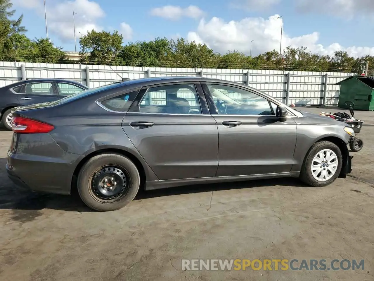 3 Фотография поврежденного автомобиля 3FA6P0G76KR209891 FORD FUSION 2019