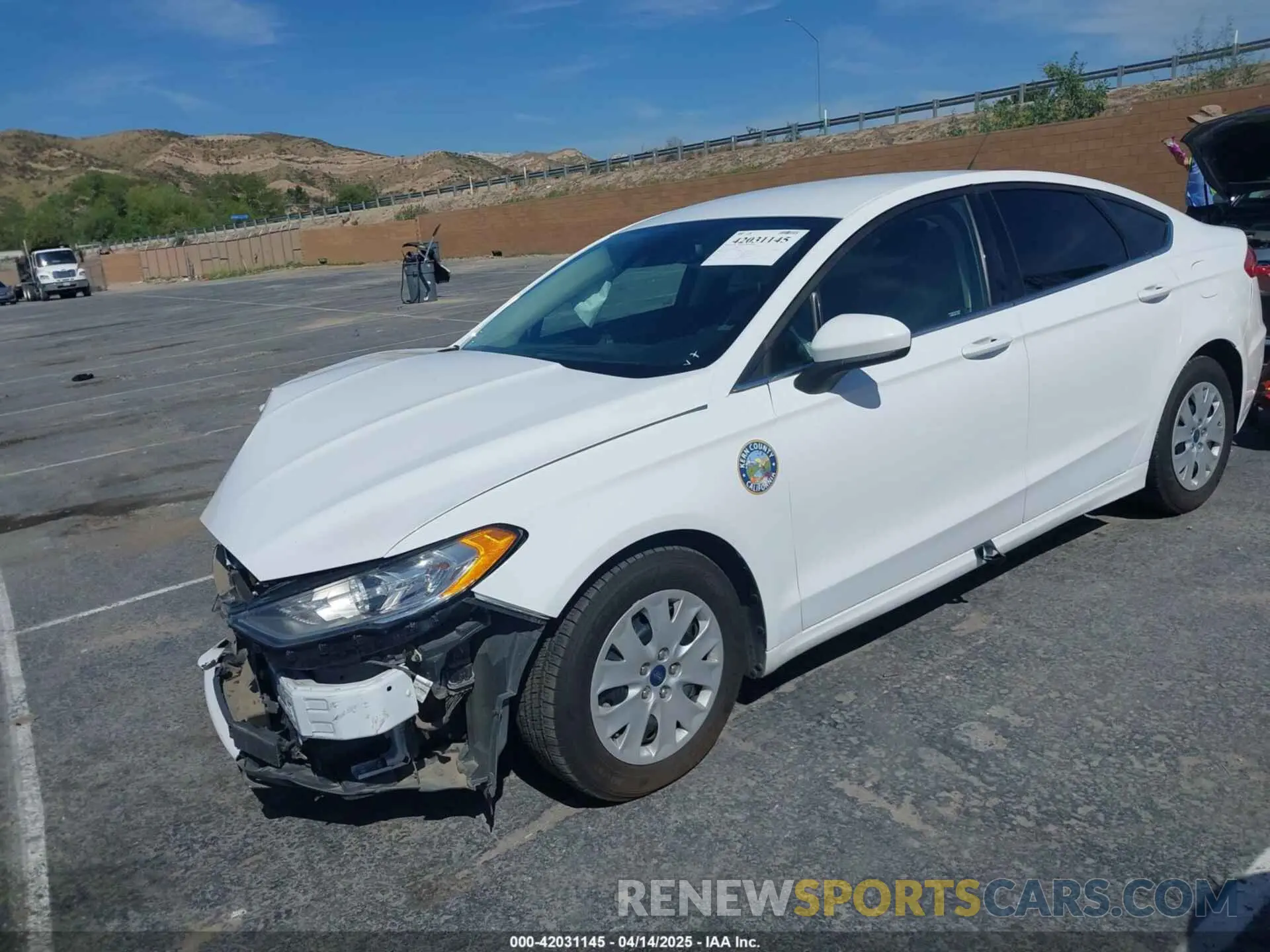 2 Photograph of a damaged car 3FA6P0G77KR218129 FORD FUSION 2019