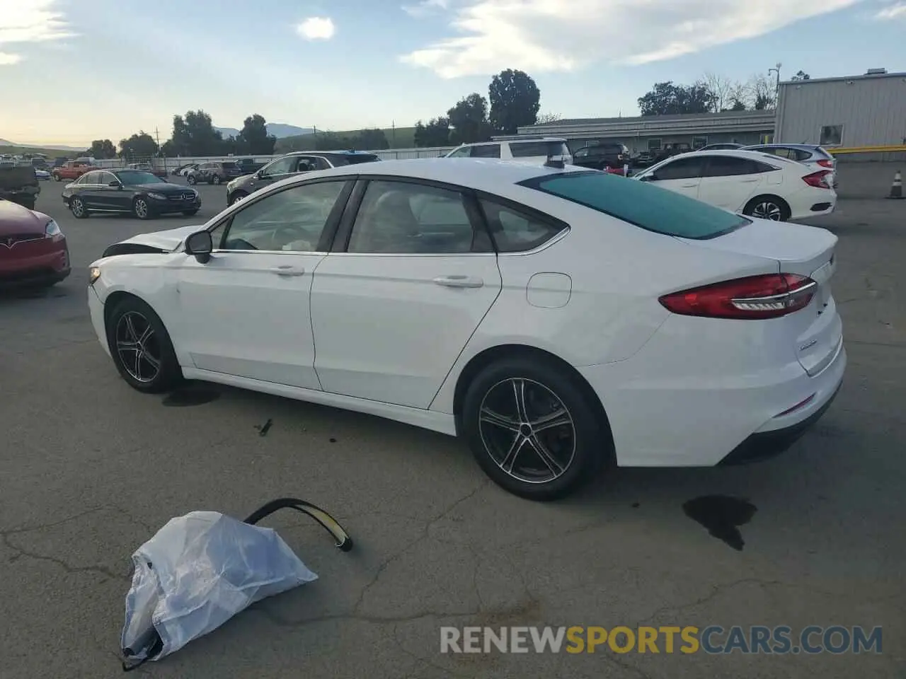 2 Фотография поврежденного автомобиля 3FA6P0G7XKR108675 FORD FUSION 2019