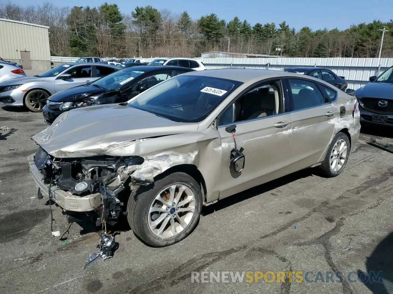 1 Фотография поврежденного автомобиля 3FA6P0H70KR123085 FORD FUSION 2019