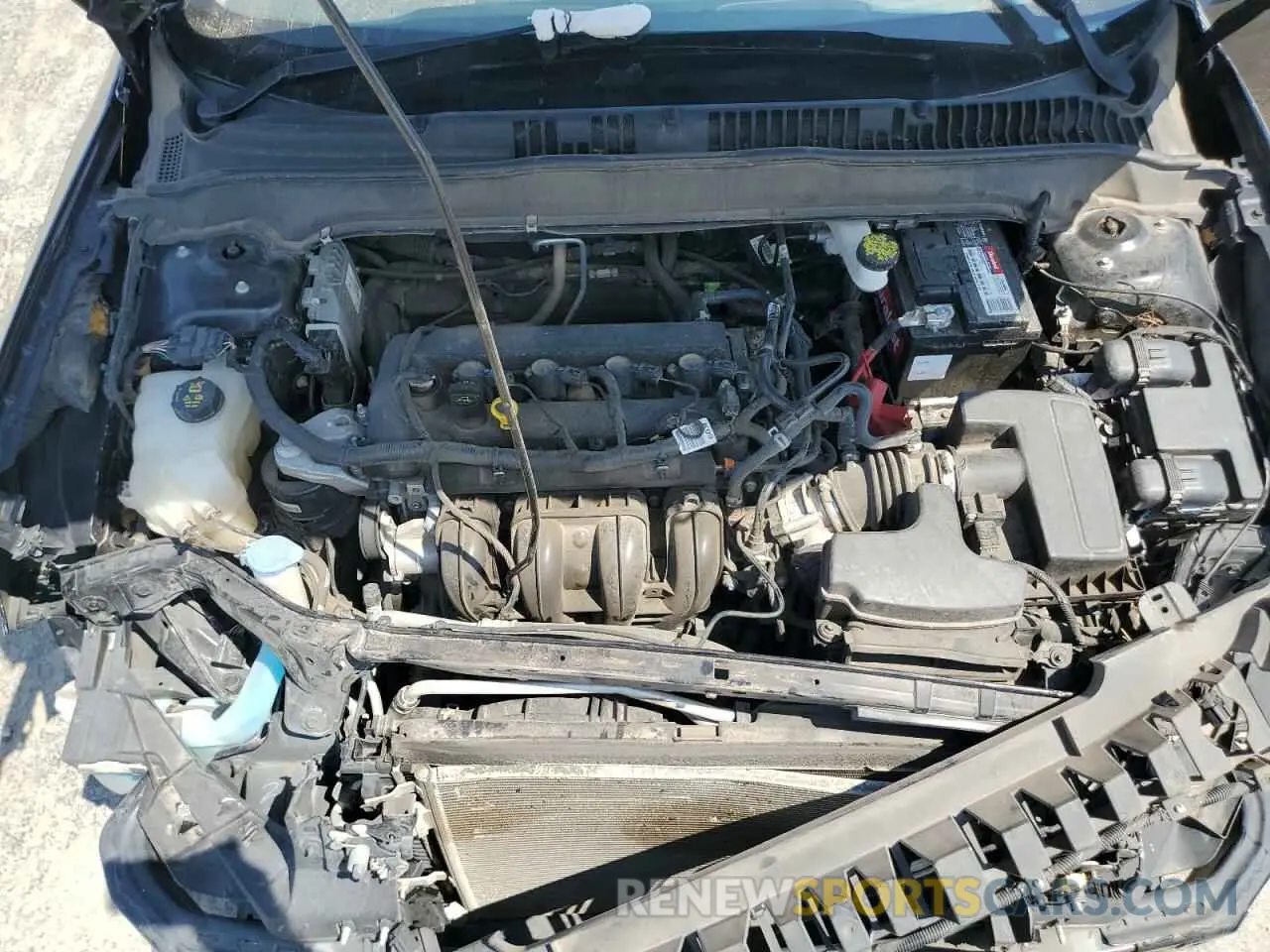 10 Photograph of a damaged car 3FA6P0H73KR151298 FORD FUSION 2019