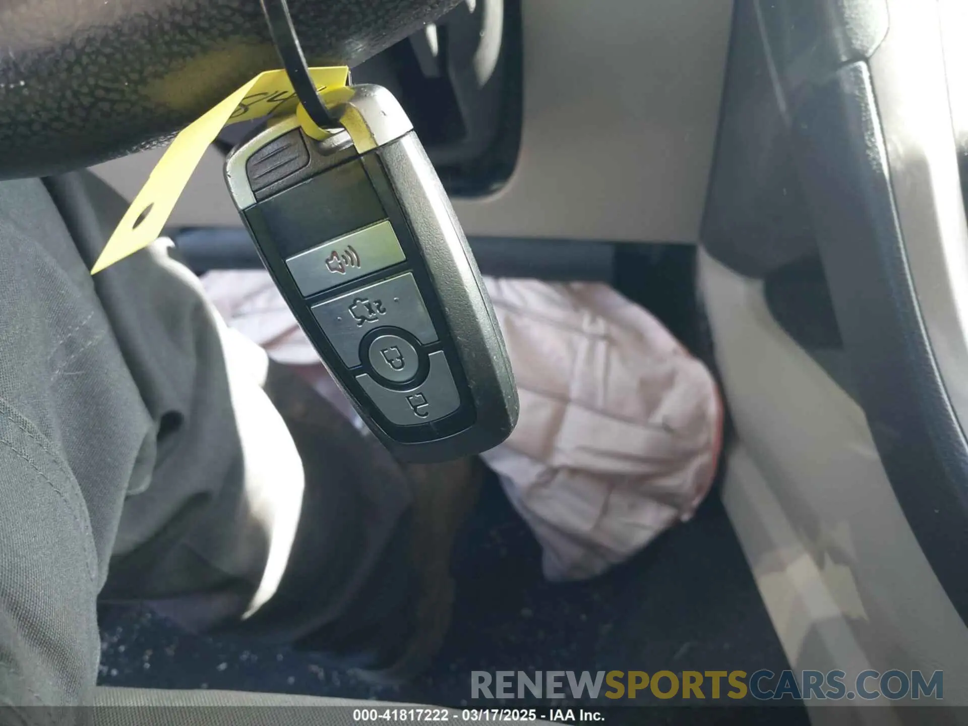 11 Photograph of a damaged car 3FA6P0H75KR238698 FORD FUSION 2019