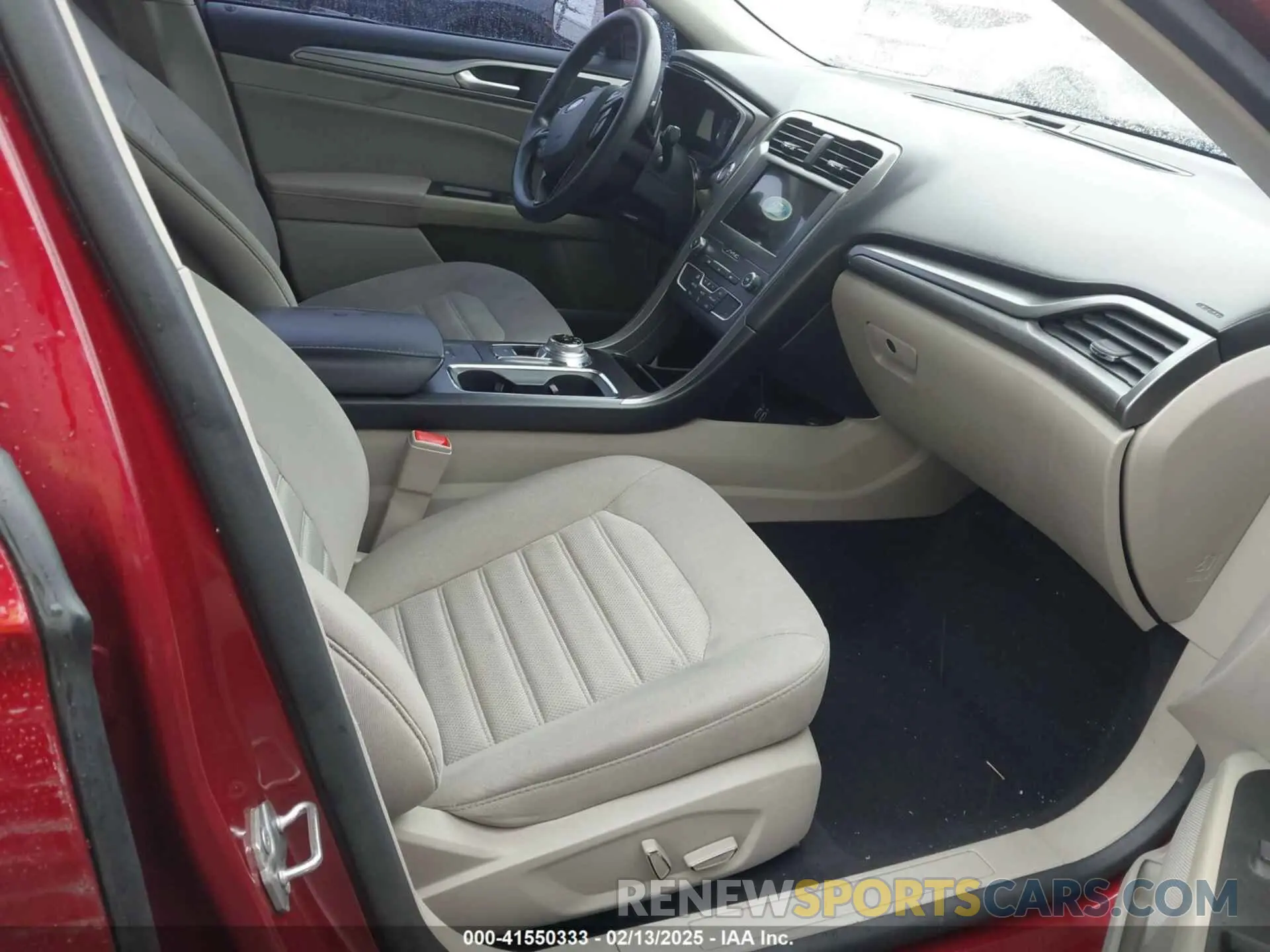 5 Фотография поврежденного автомобиля 3FA6P0HD0KR104302 FORD FUSION 2019