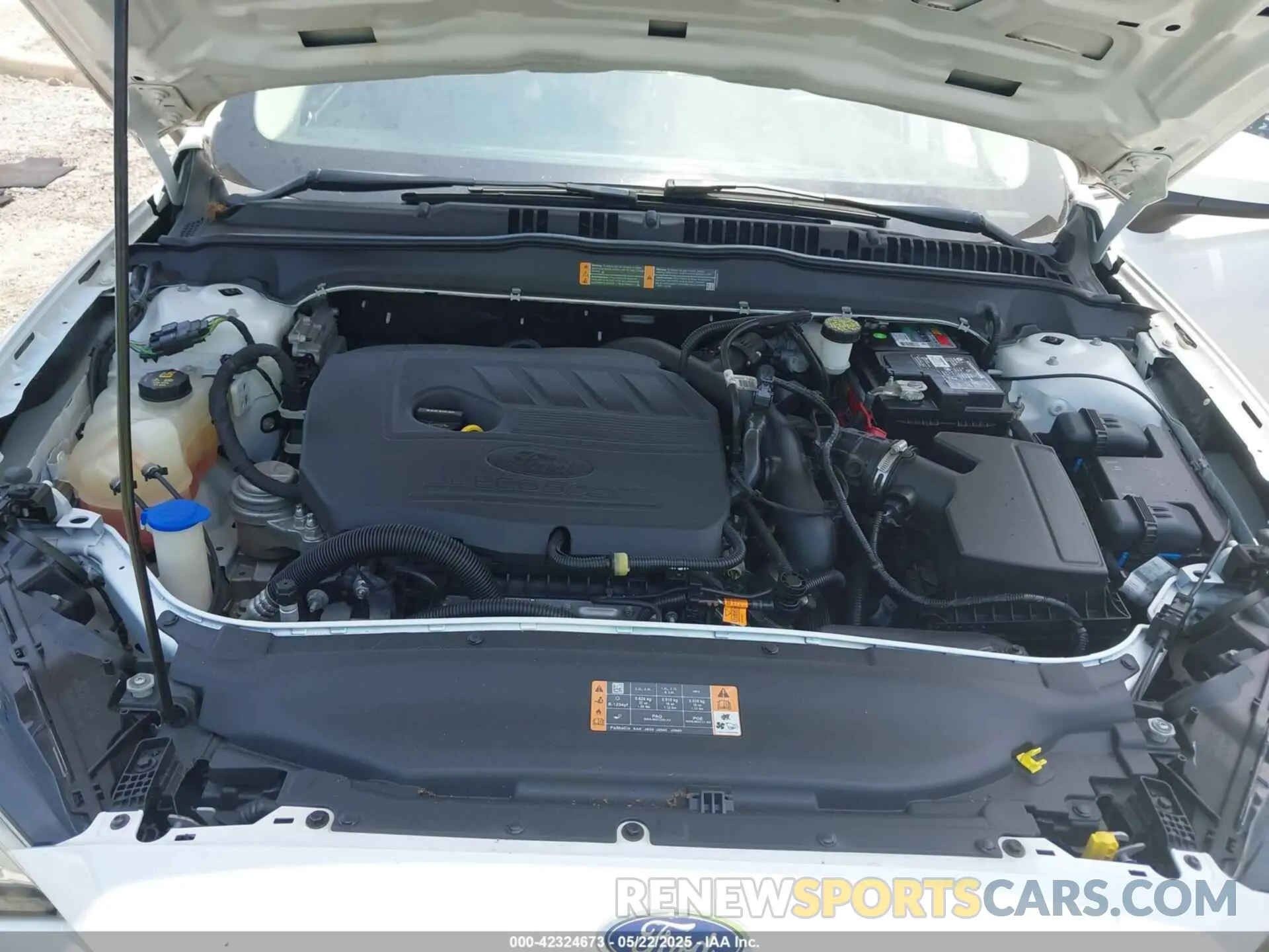 10 Photograph of a damaged car 3FA6P0HD0KR145819 FORD FUSION 2019